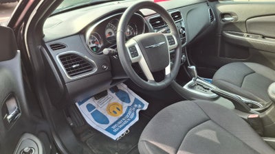 2013 Chrysler 200 Touring