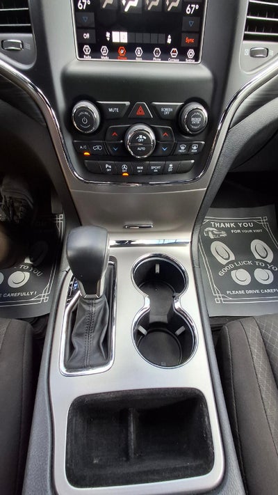 2020 Jeep Grand Cherokee Laredo E