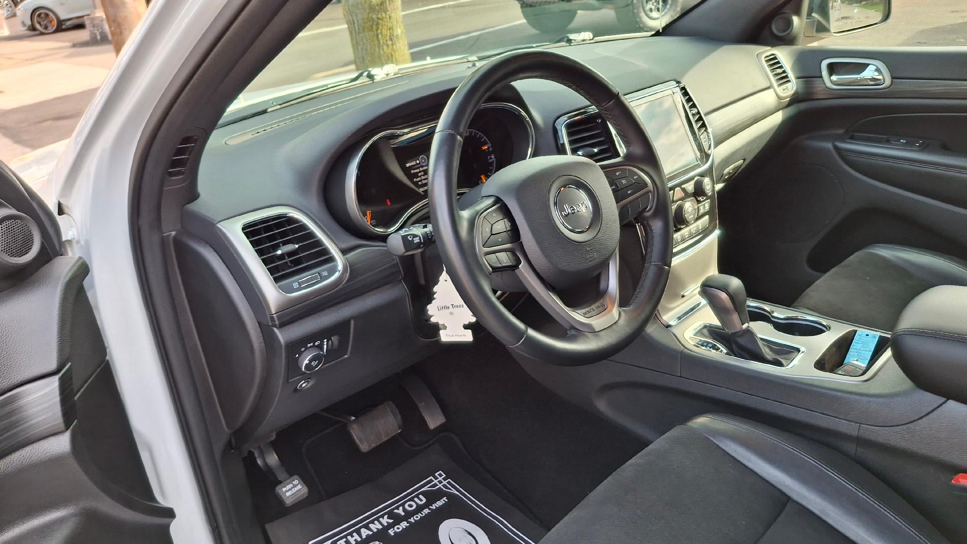 2021 Jeep Grand Cherokee Laredo X 4x4