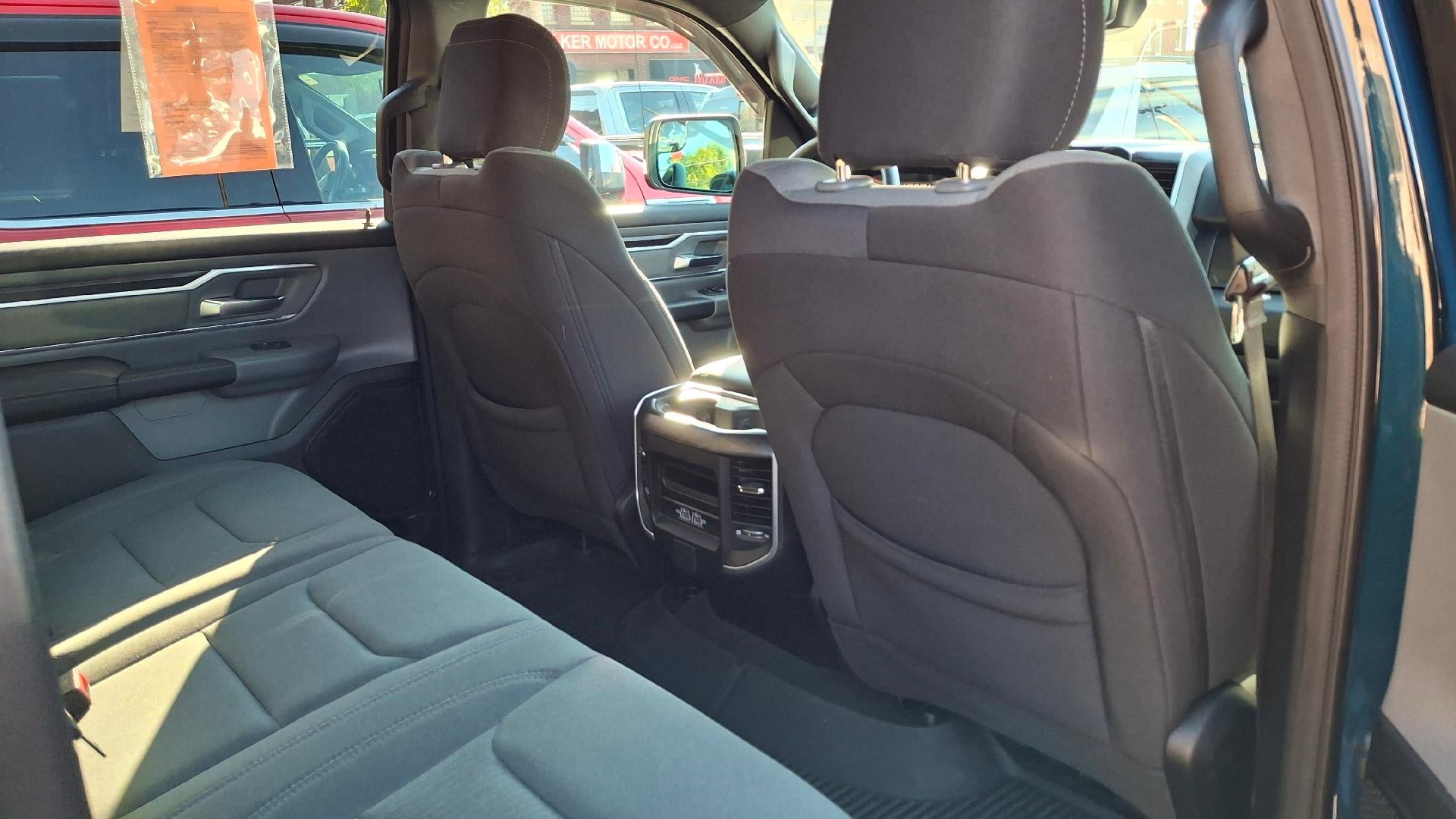 2023 RAM 1500 Big Horn Crew Cab 4x4 5'7" Box