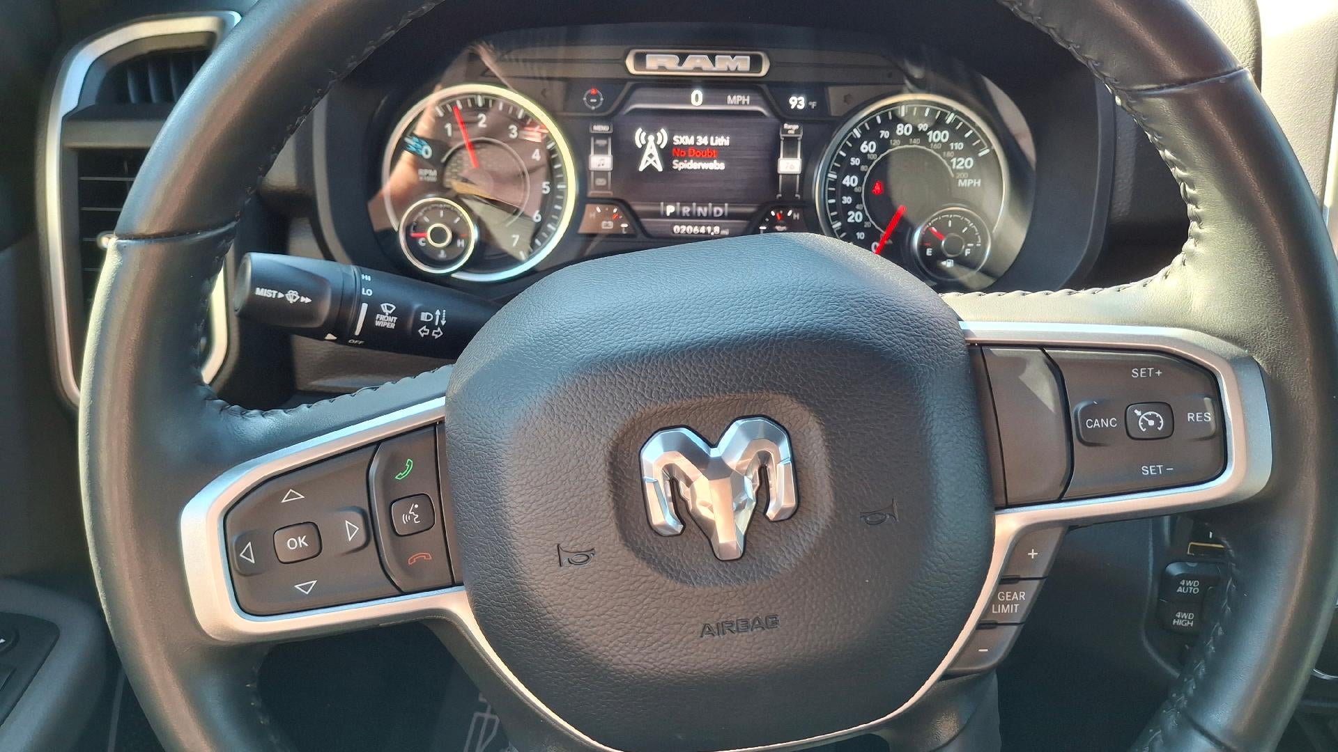 2023 RAM 1500 Big Horn Crew Cab 4x4 5'7" Box
