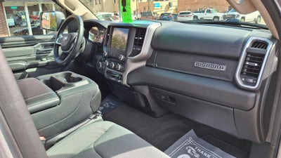 2020 RAM 1500 Big Horn Crew Cab 4x4 5'7" Box
