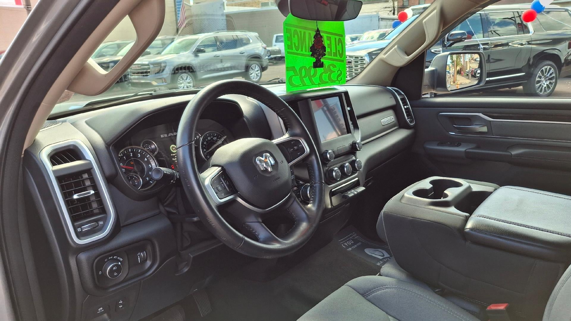 2020 RAM 1500 Big Horn Crew Cab 4x4 5'7" Box