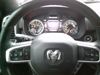 2020 RAM 1500 Big Horn Crew Cab 4x4 5'7" Box