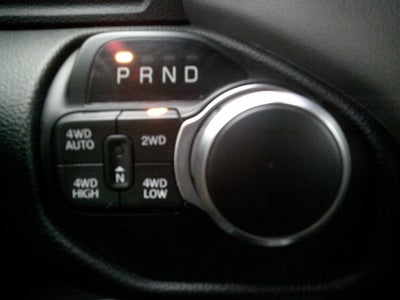 2020 RAM 1500 Big Horn Crew Cab 4x4 5'7" Box