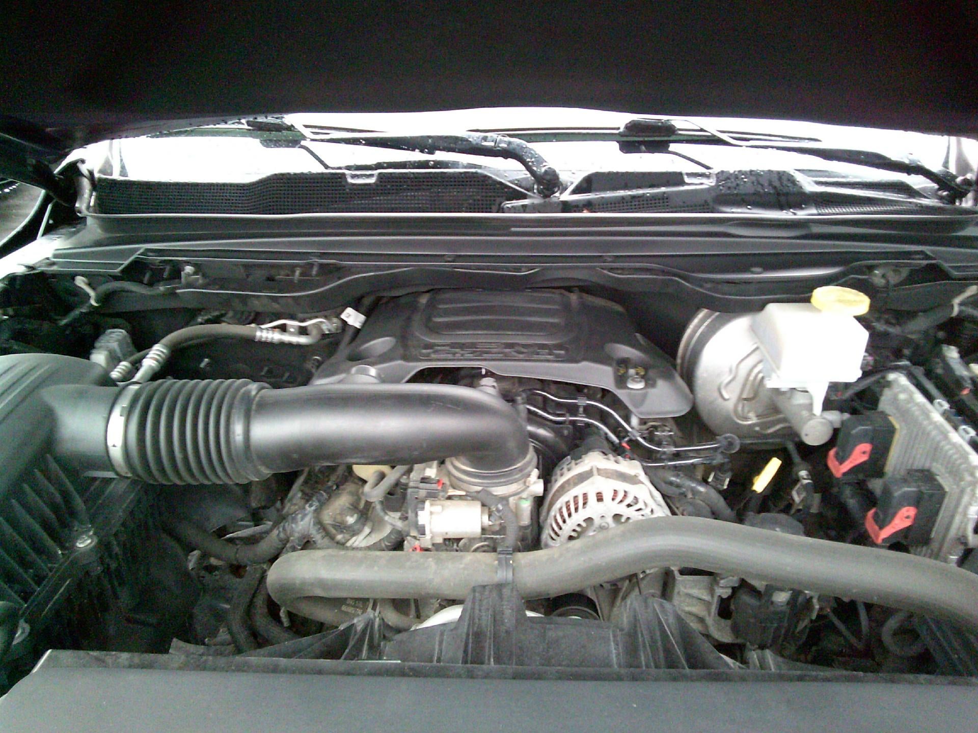 2020 RAM 1500 Big Horn Crew Cab 4x4 5'7" Box