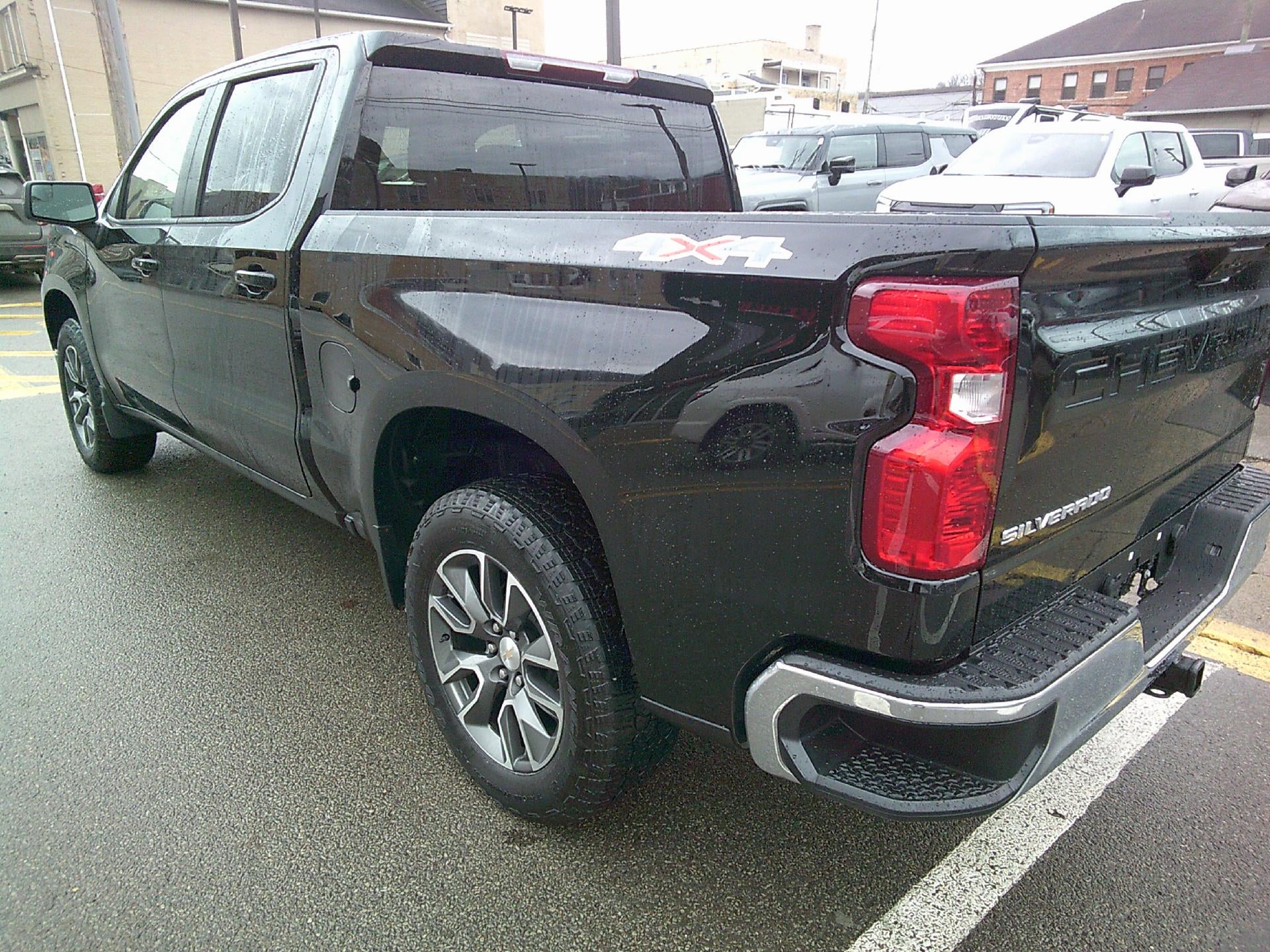 2024 Chevrolet Silverado 1500 LT (2FL)