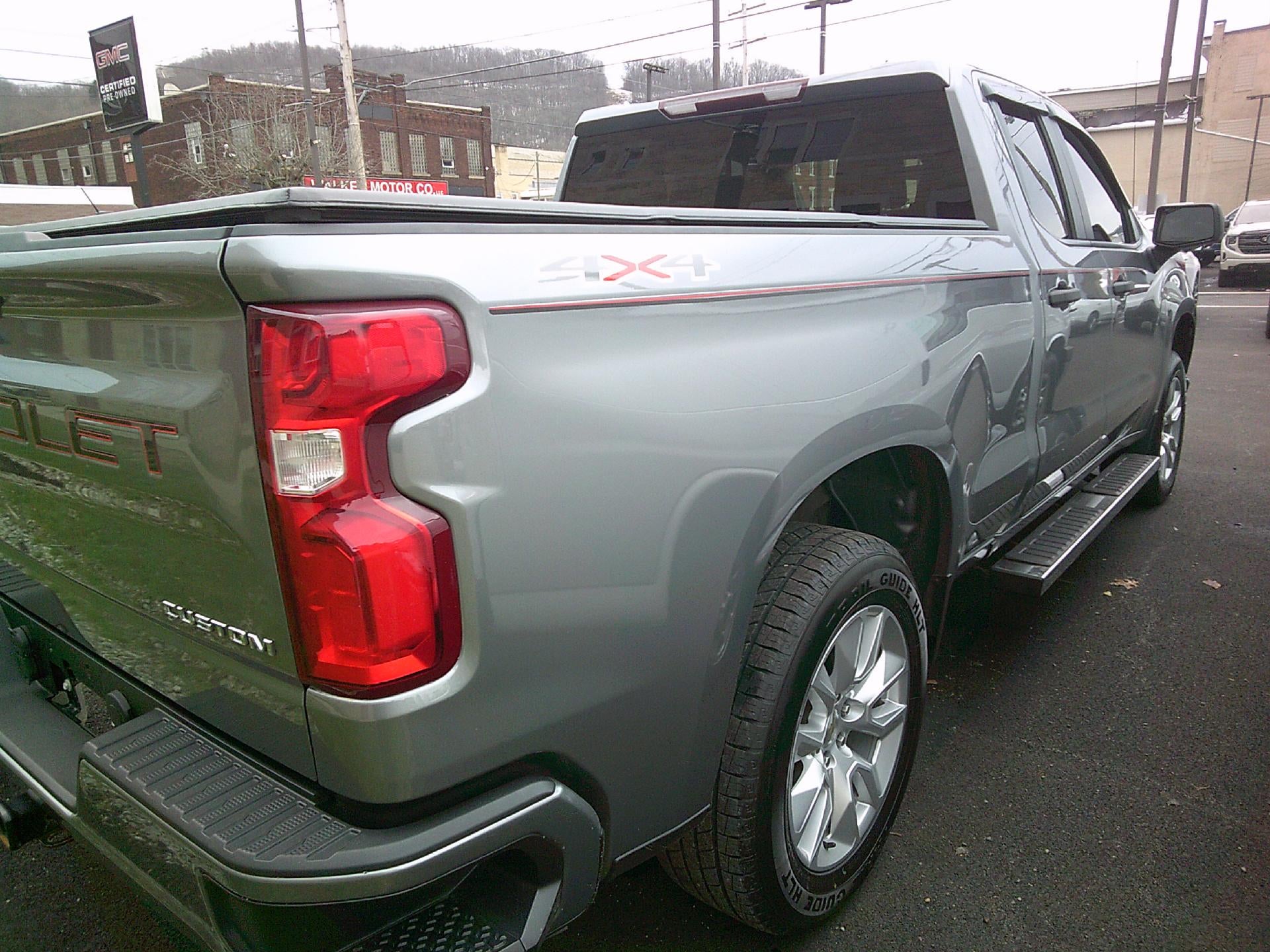 2020 Chevrolet Silverado 1500 Custom