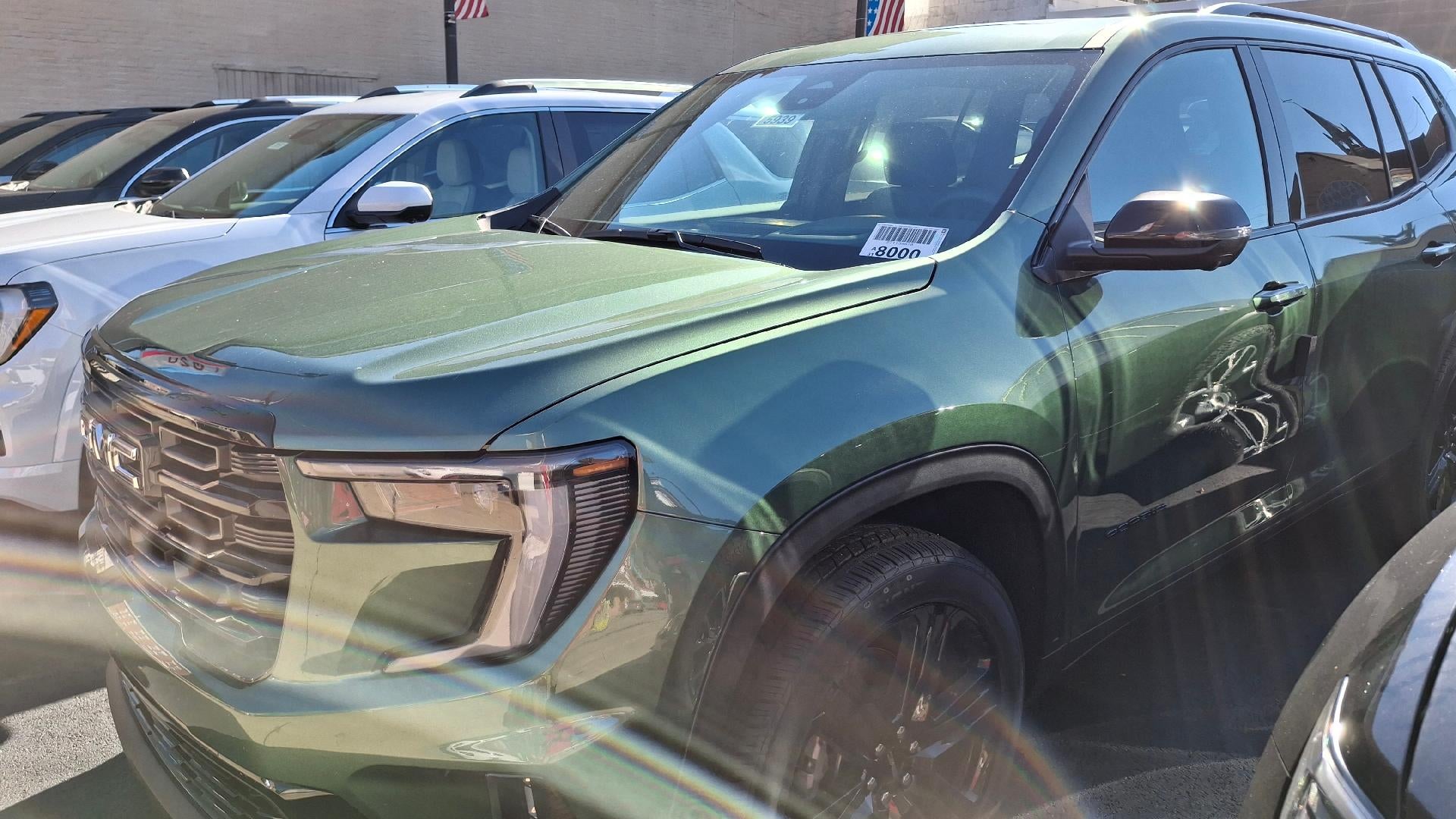 2027 GMC Acadia Elevation