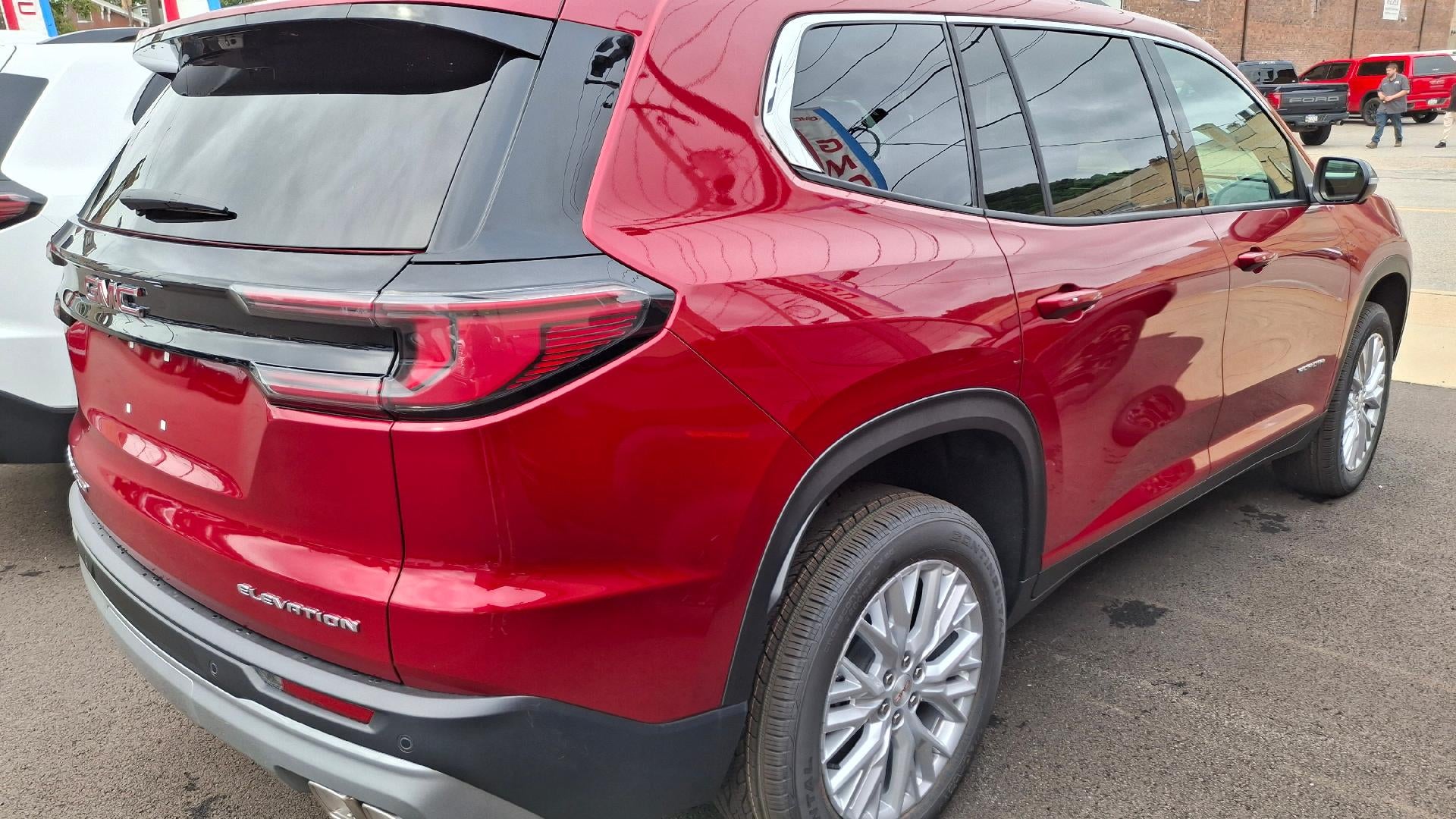 2027 GMC Acadia Elevation