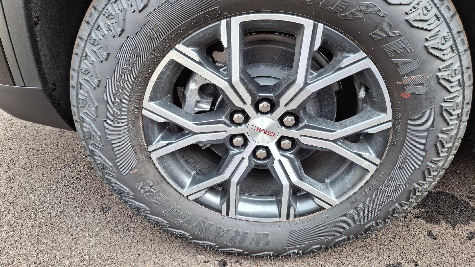 2027 GMC Acadia AT4