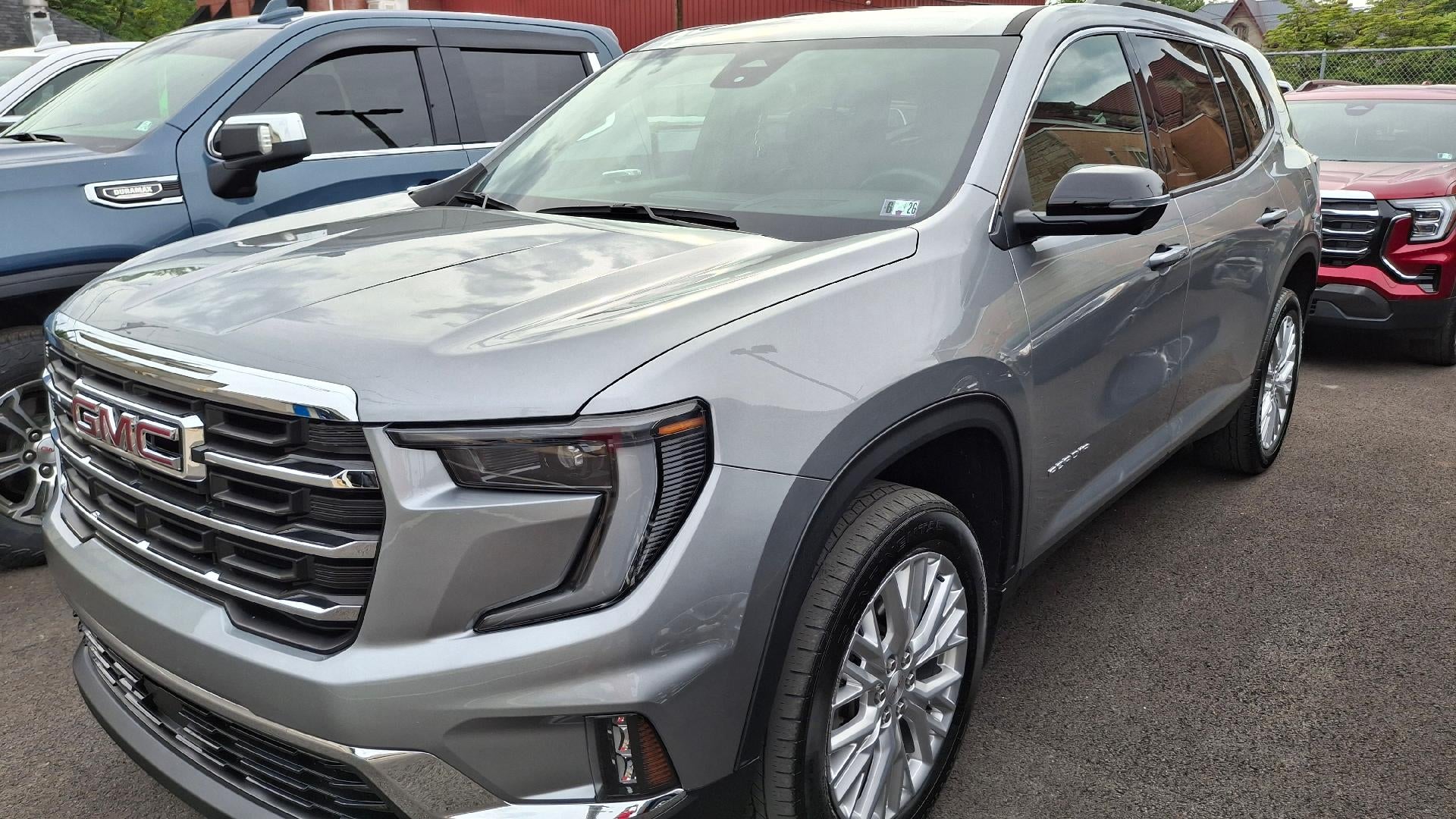 2024 GMC Acadia Elevation