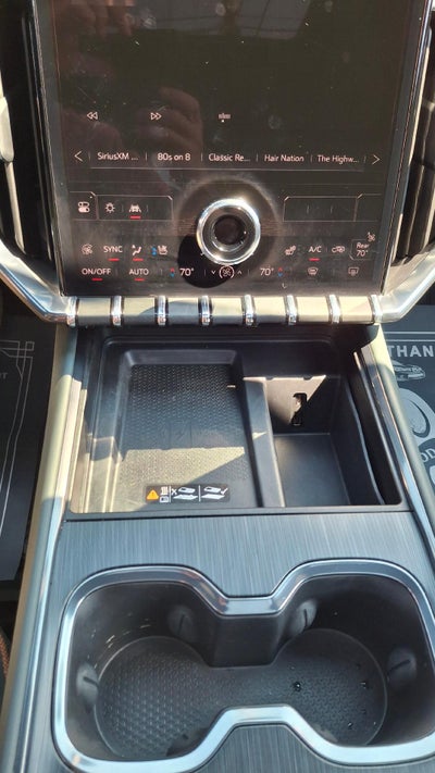 2025 GMC Acadia AT4
