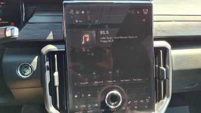 2025 GMC Acadia AT4