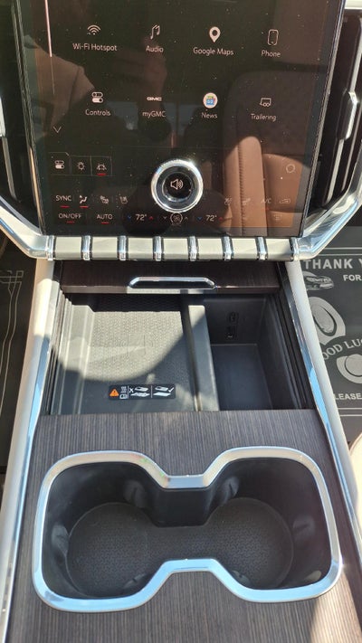 2024 GMC Acadia Denali