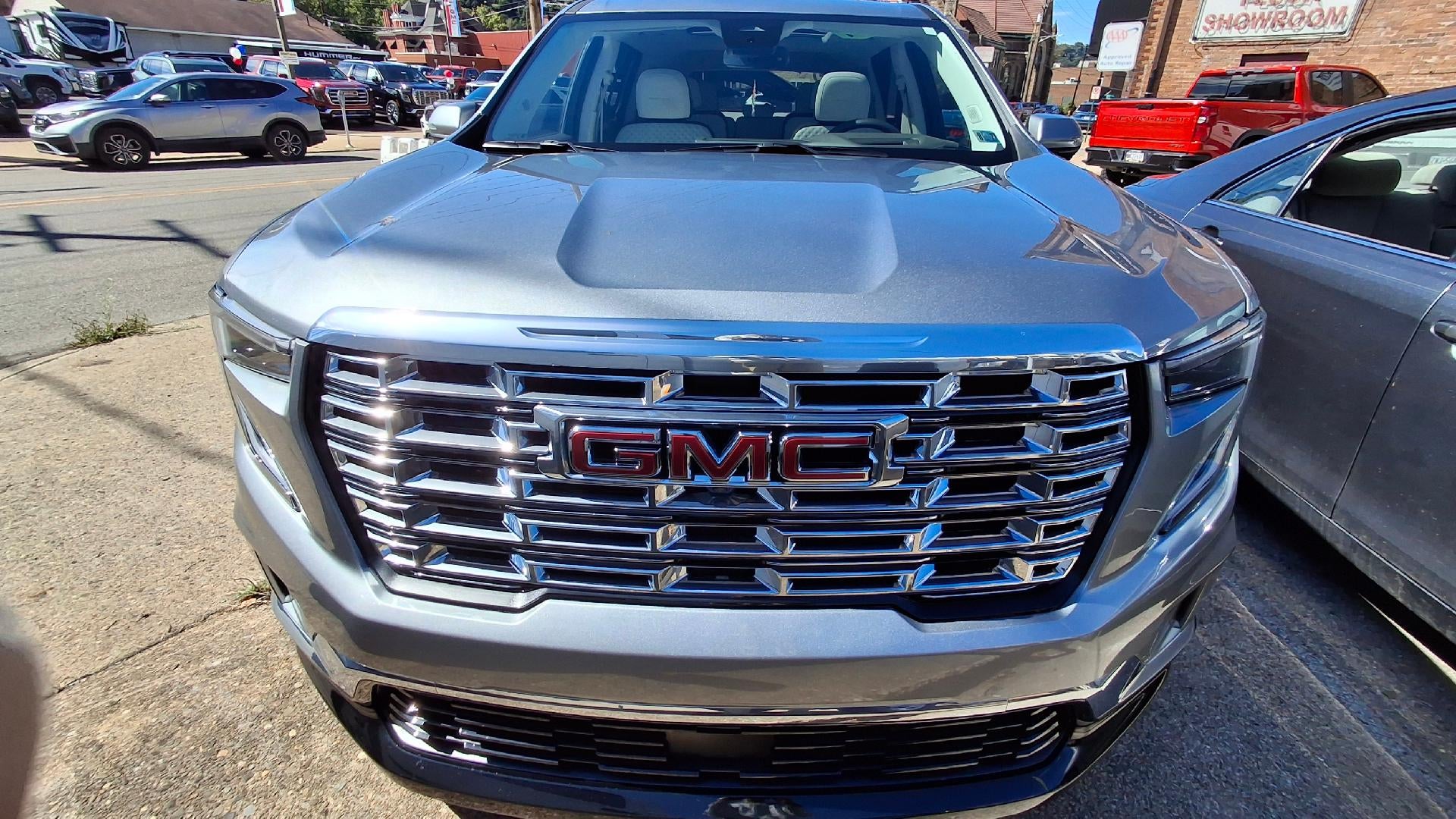 2024 GMC Acadia Denali