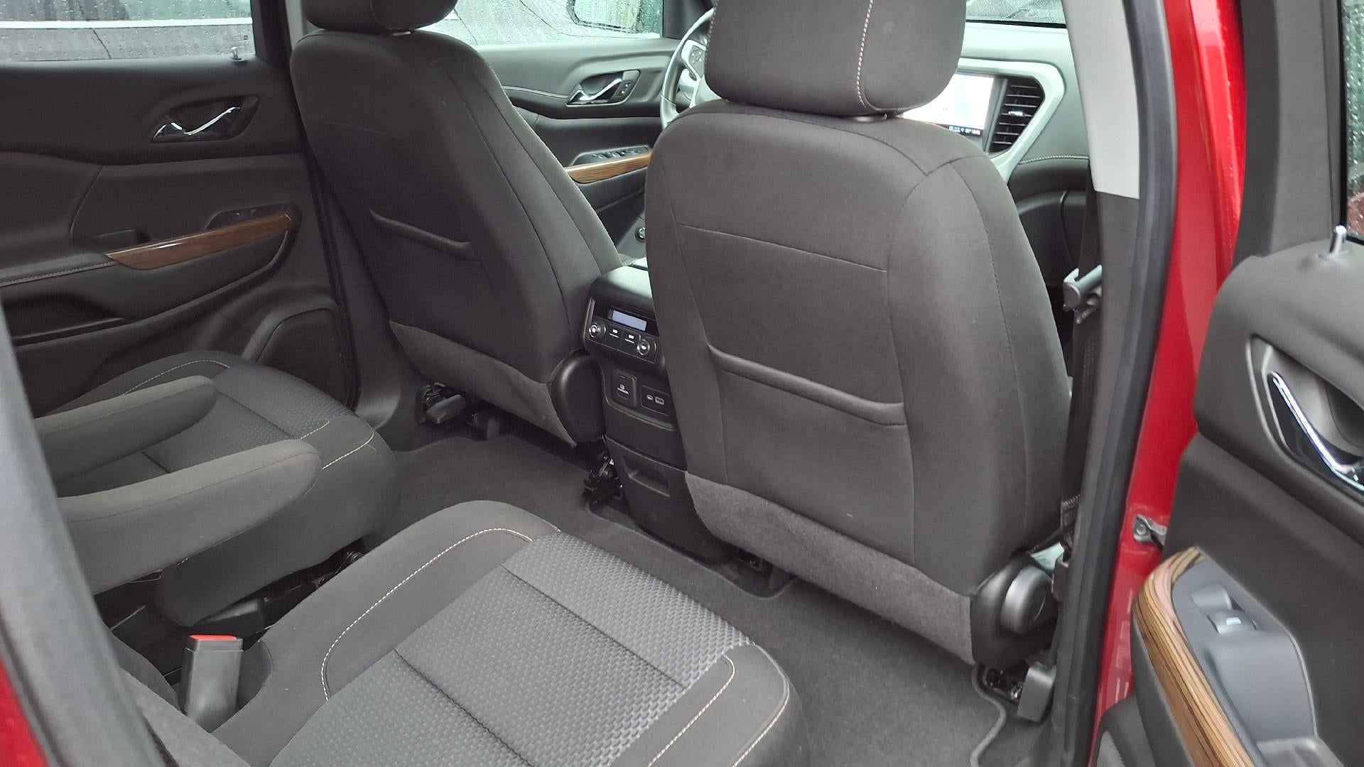 2022 GMC Acadia SLE
