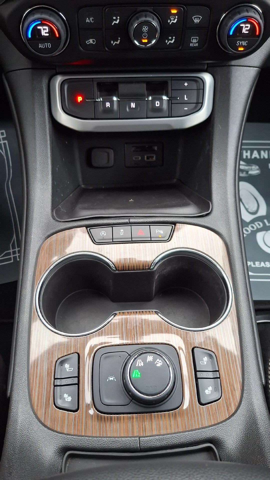 2022 GMC Acadia SLE