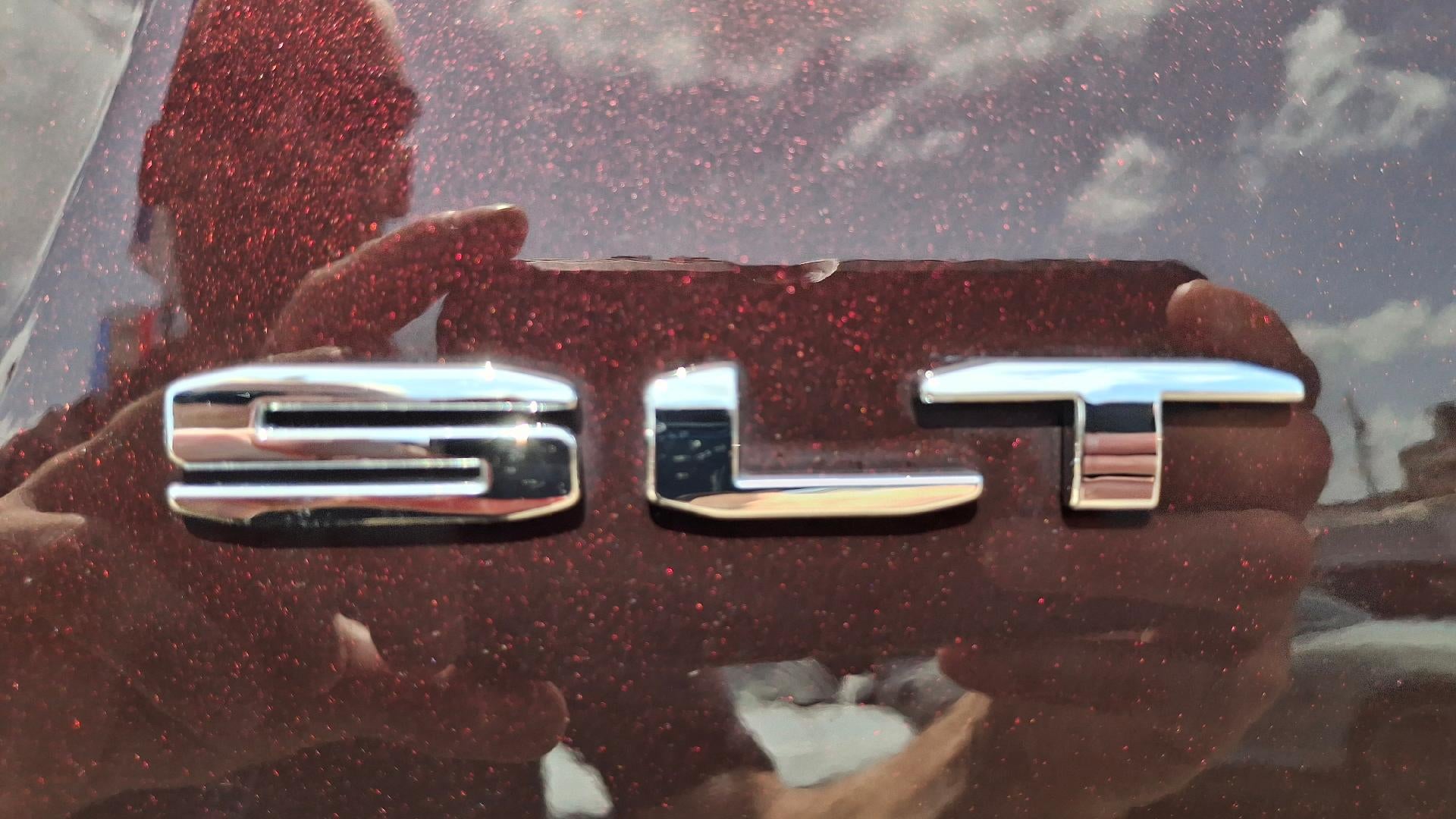 2021 GMC Acadia SLT