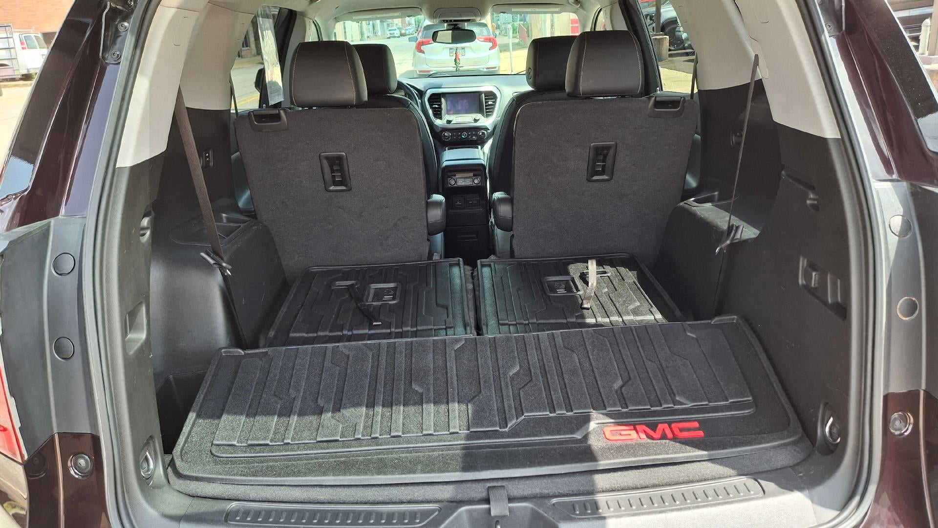 2021 GMC Acadia SLT