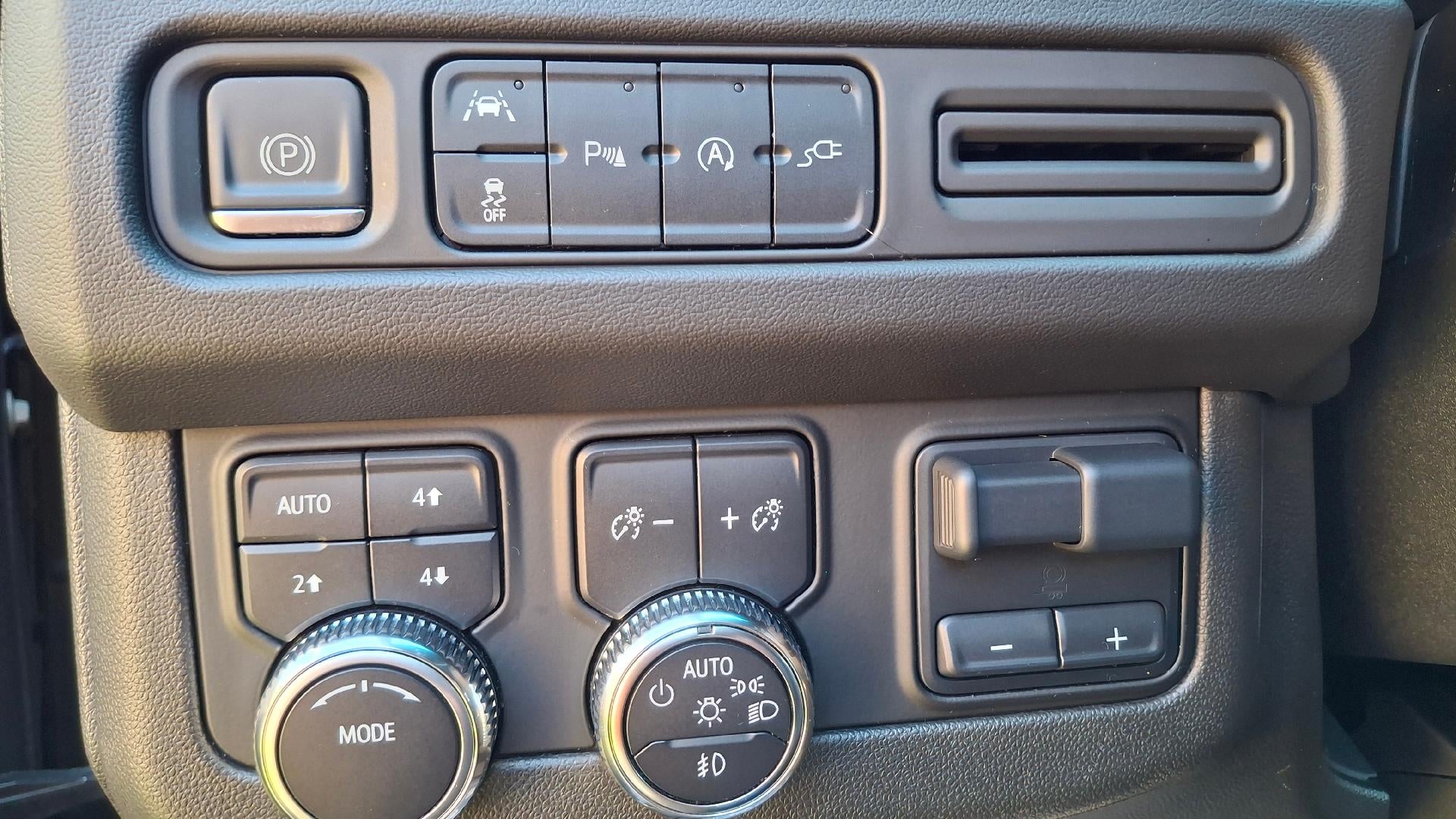 2022 GMC Yukon SLE