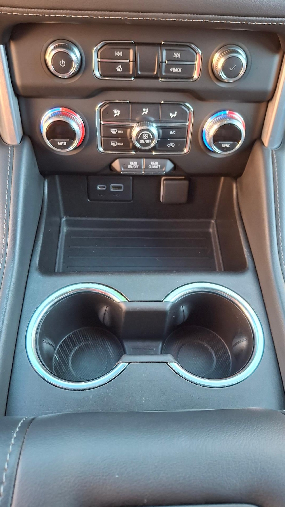 2022 GMC Yukon SLE