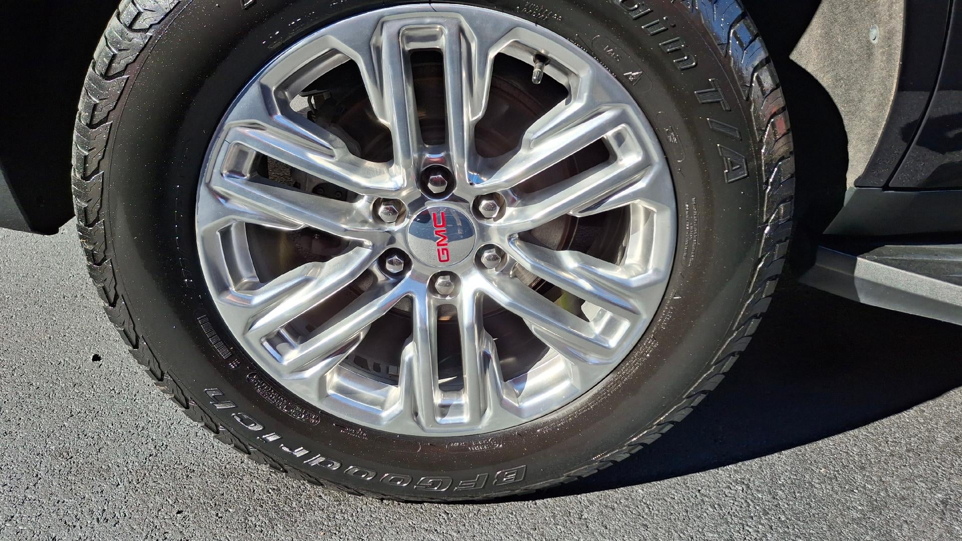 2022 GMC Yukon SLE