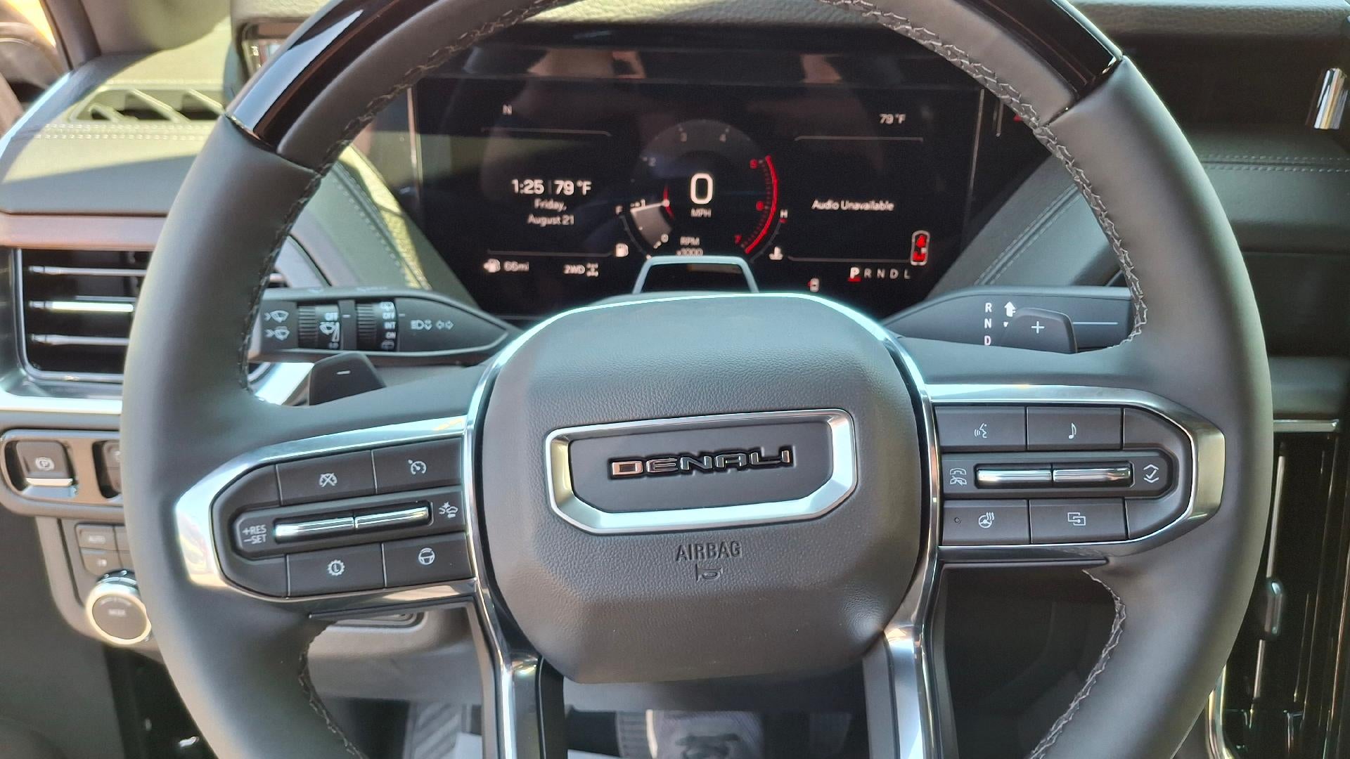 2026 GMC Yukon Denali - Photo 17