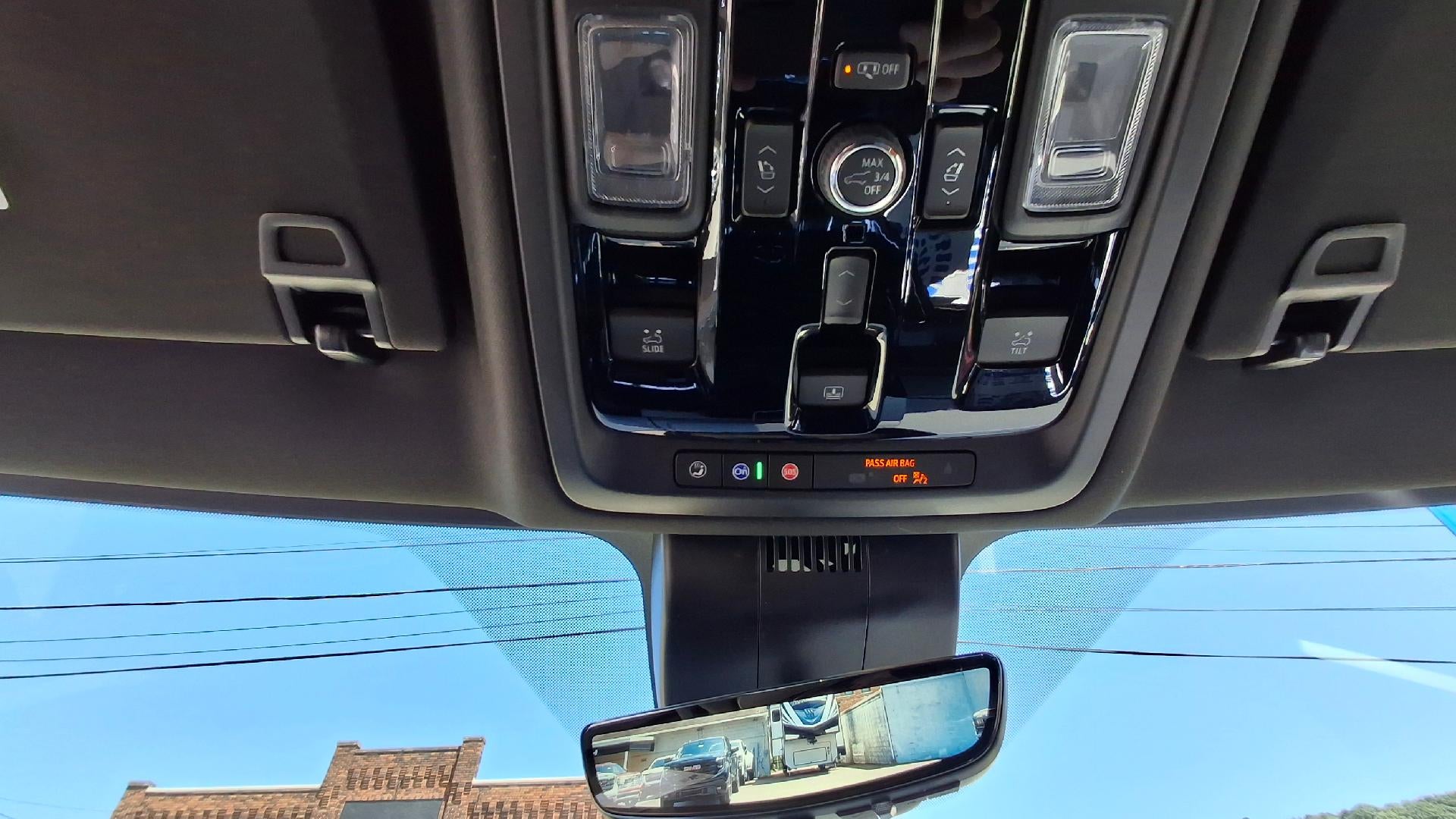 2026 GMC Yukon Denali - Photo 20