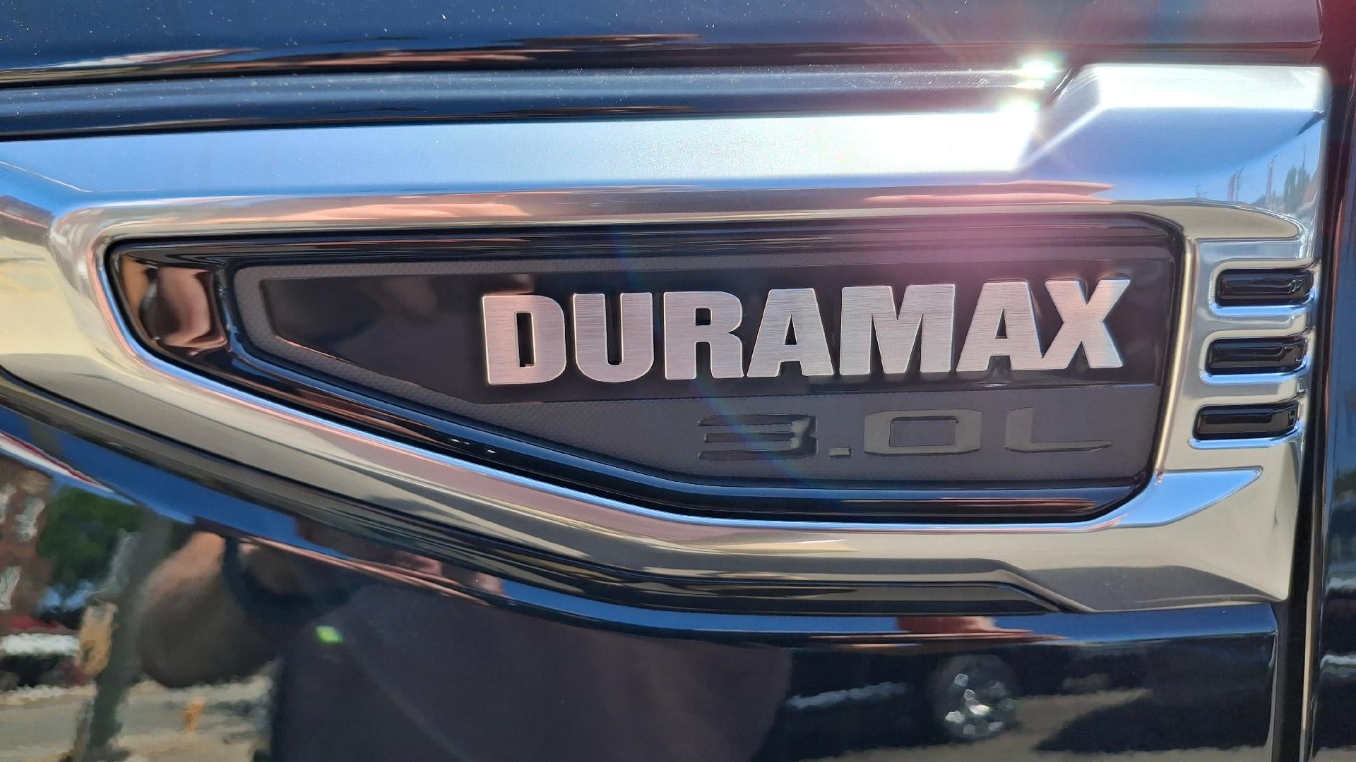 2026 GMC Yukon Denali - Photo 25
