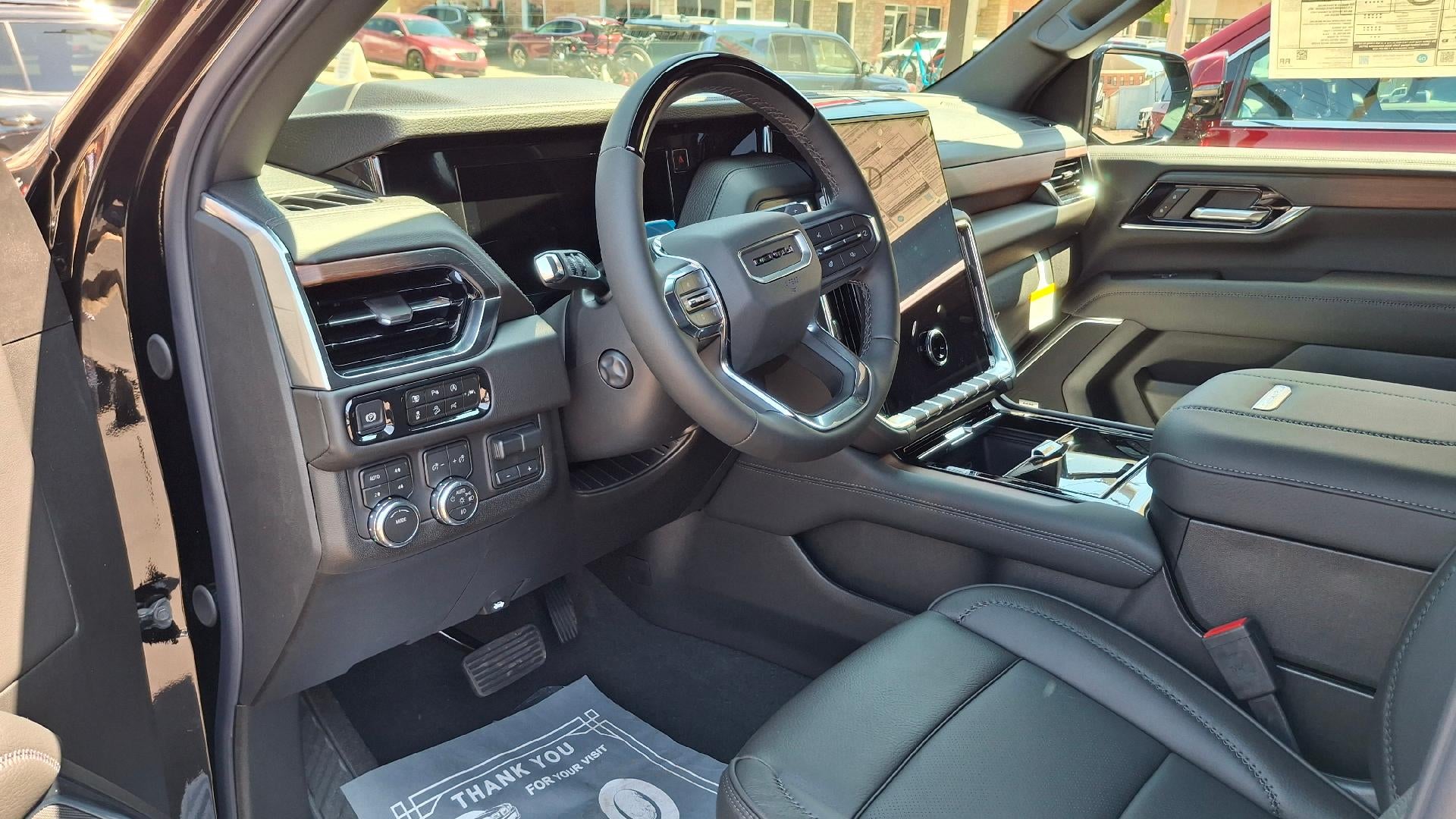 2026 GMC Yukon Denali - Photo 7