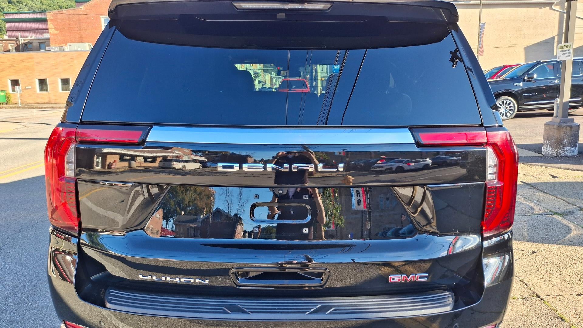 2025 GMC Yukon Denali