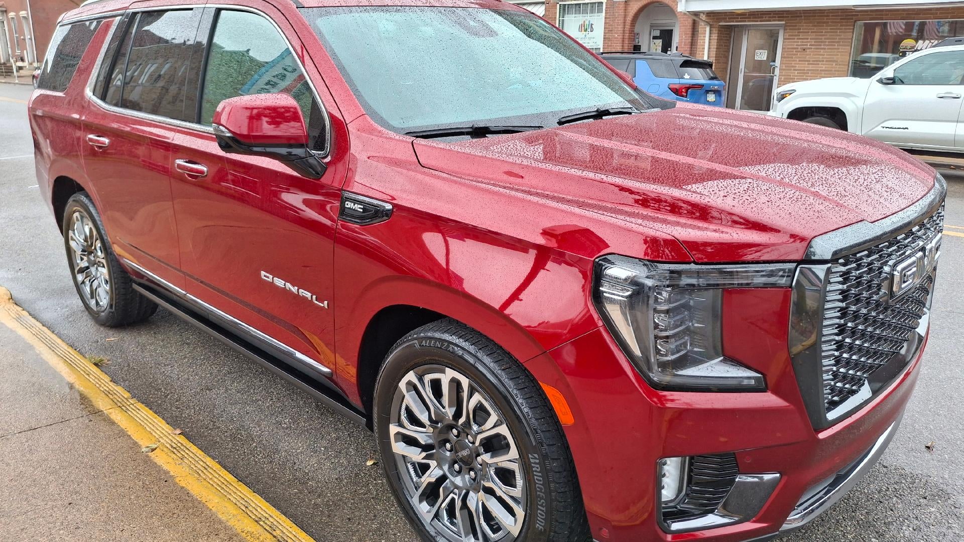 2023 GMC Yukon Denali Ultimate