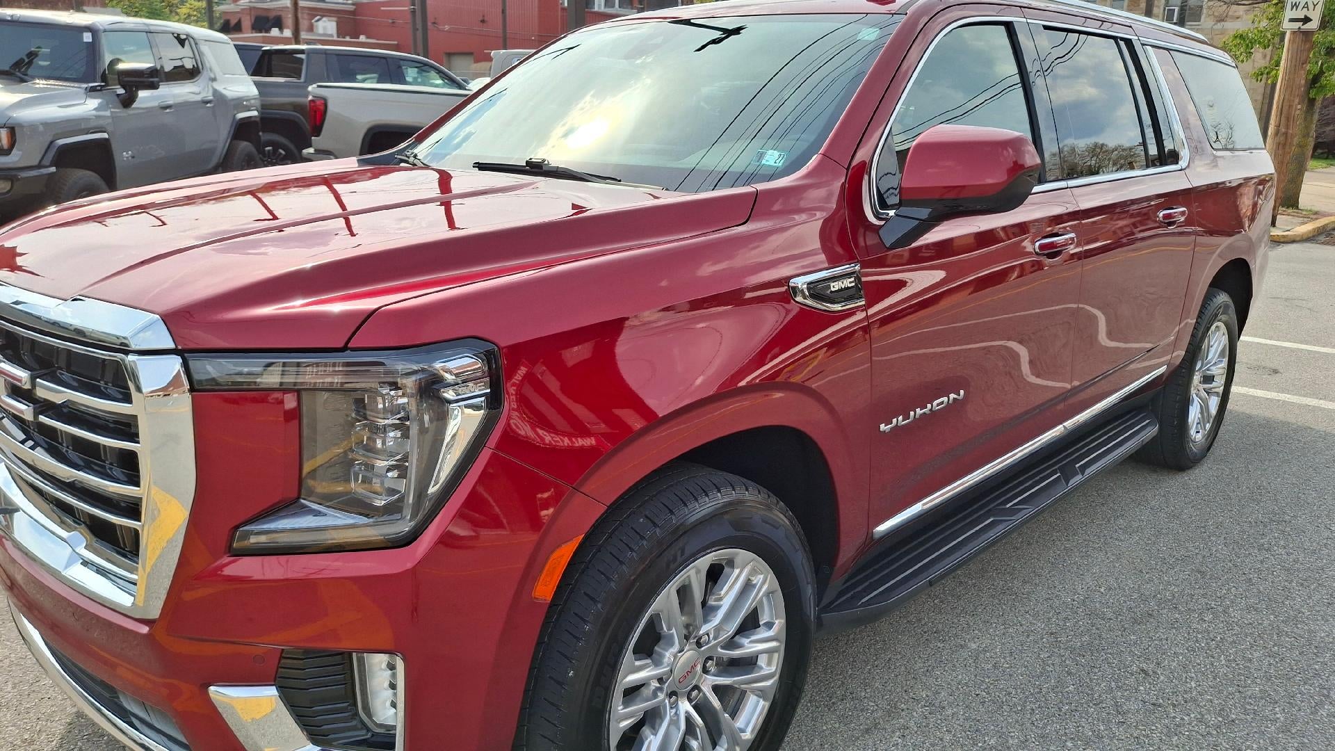 2021 GMC Yukon XL SLT
