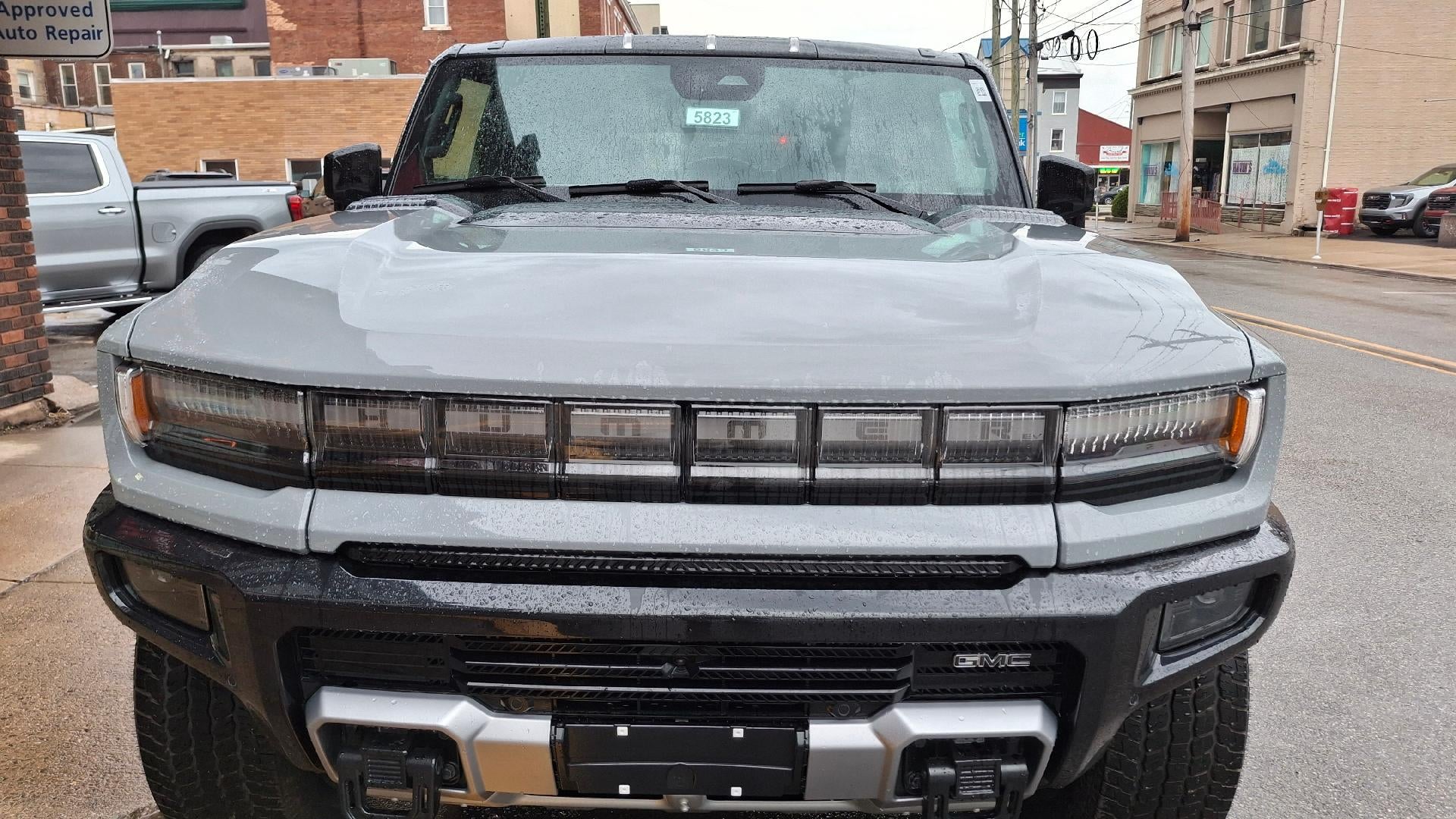 2026 GMC HUMMER EV SUV 2X