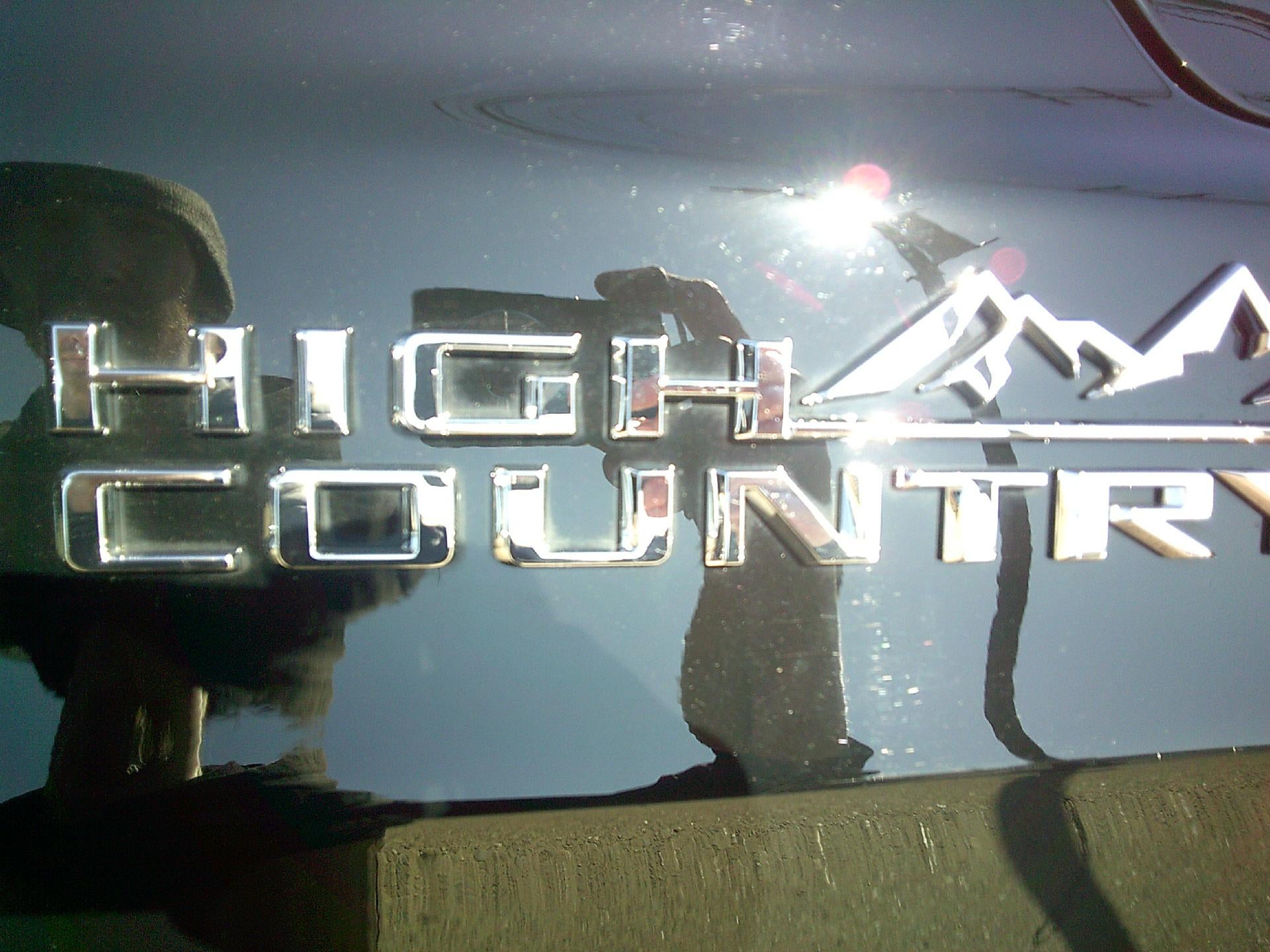 2023 Chevrolet Suburban High Country