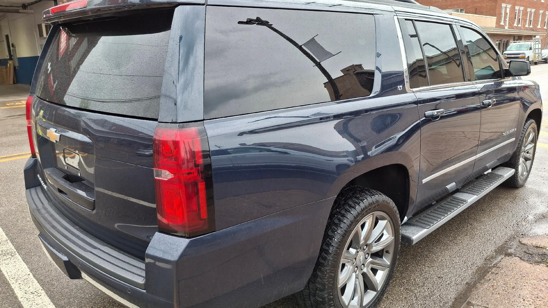 2017 Chevrolet Suburban LT