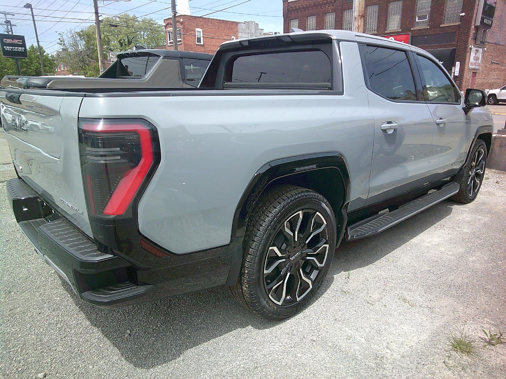 2025 GMC Sierra EV Extended Range Denali