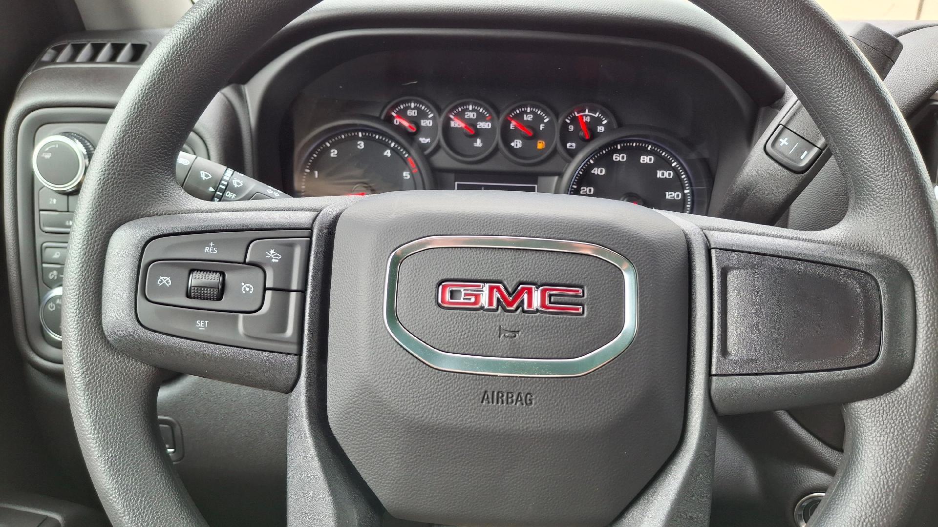2026 GMC Sierra 3500 HD Pro DRW