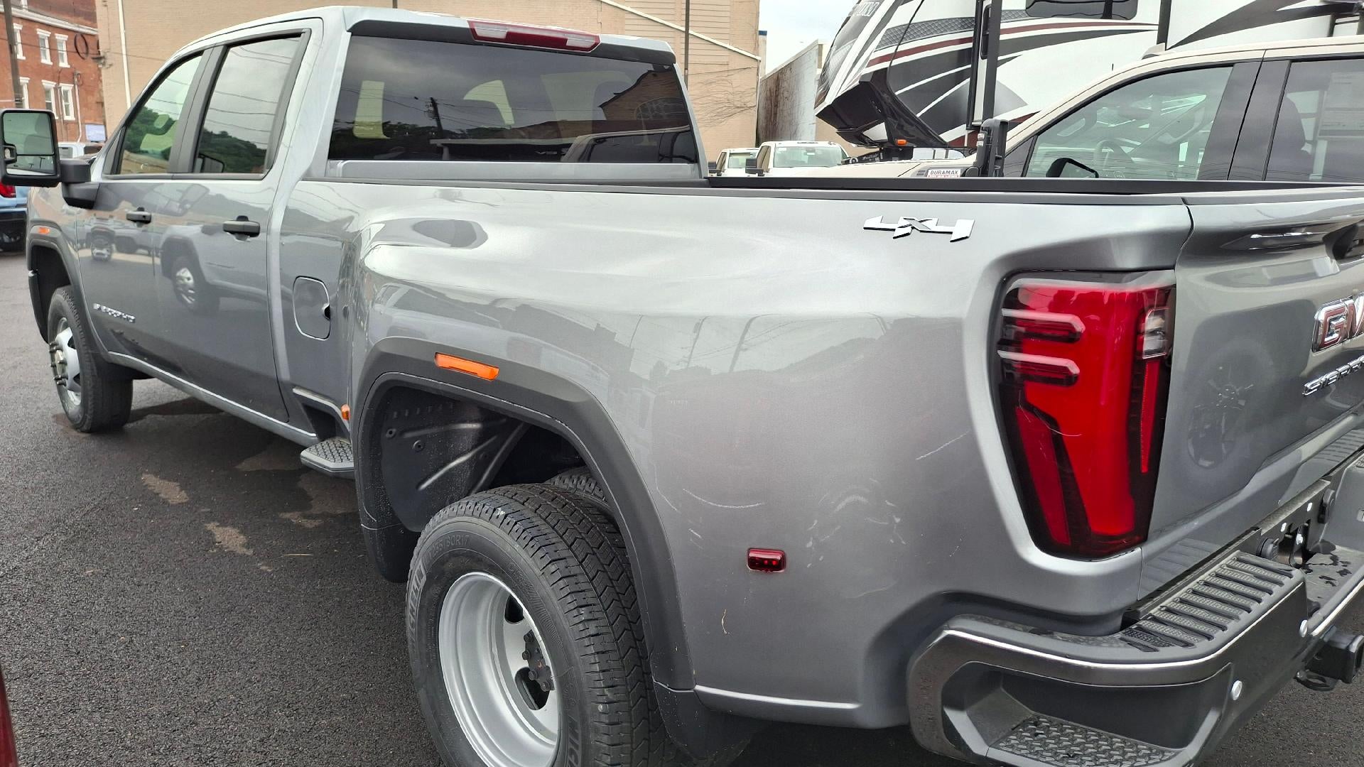 2026 GMC Sierra 3500 HD Pro DRW