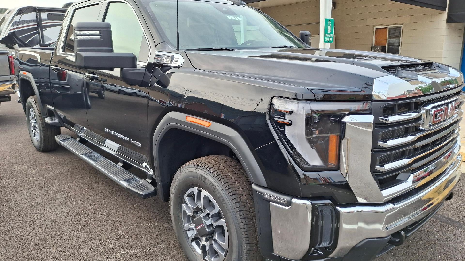 2026 GMC Sierra 3500 HD SLE