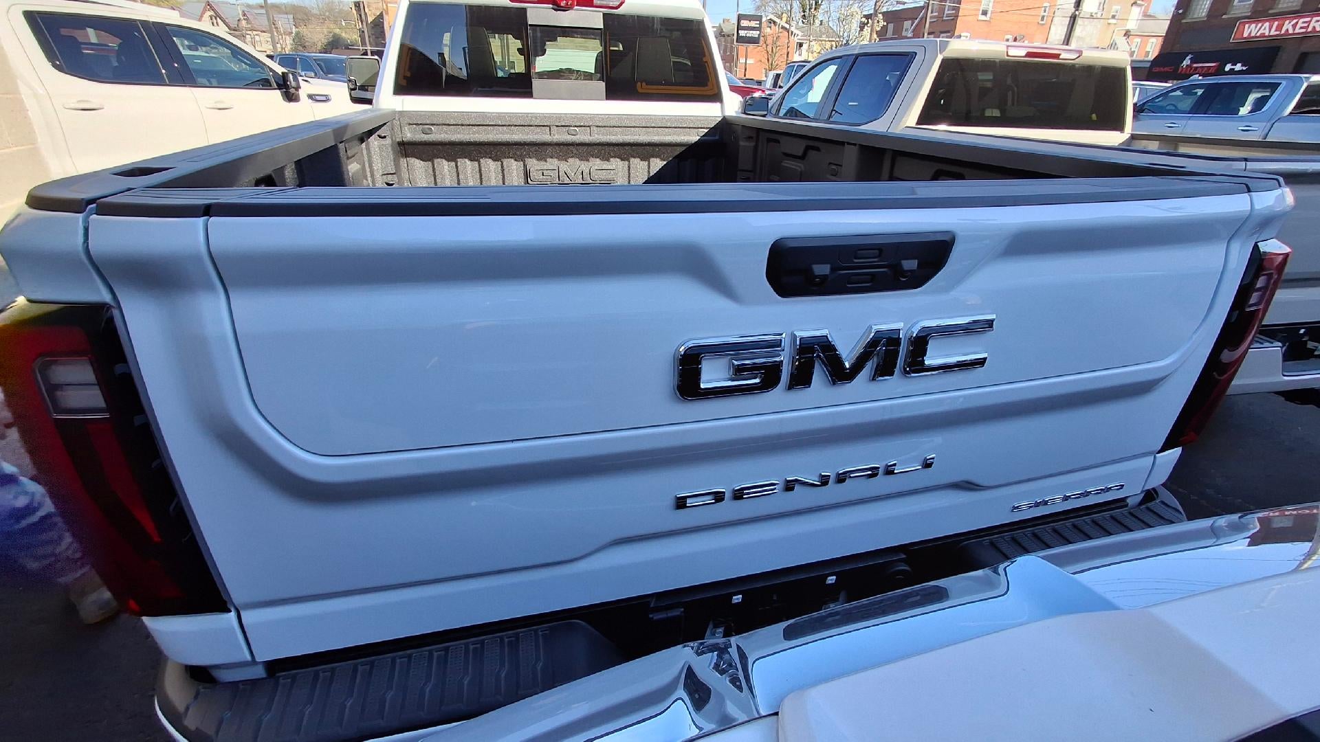 2026 GMC Sierra 3500 HD Denali Ultimate DRW