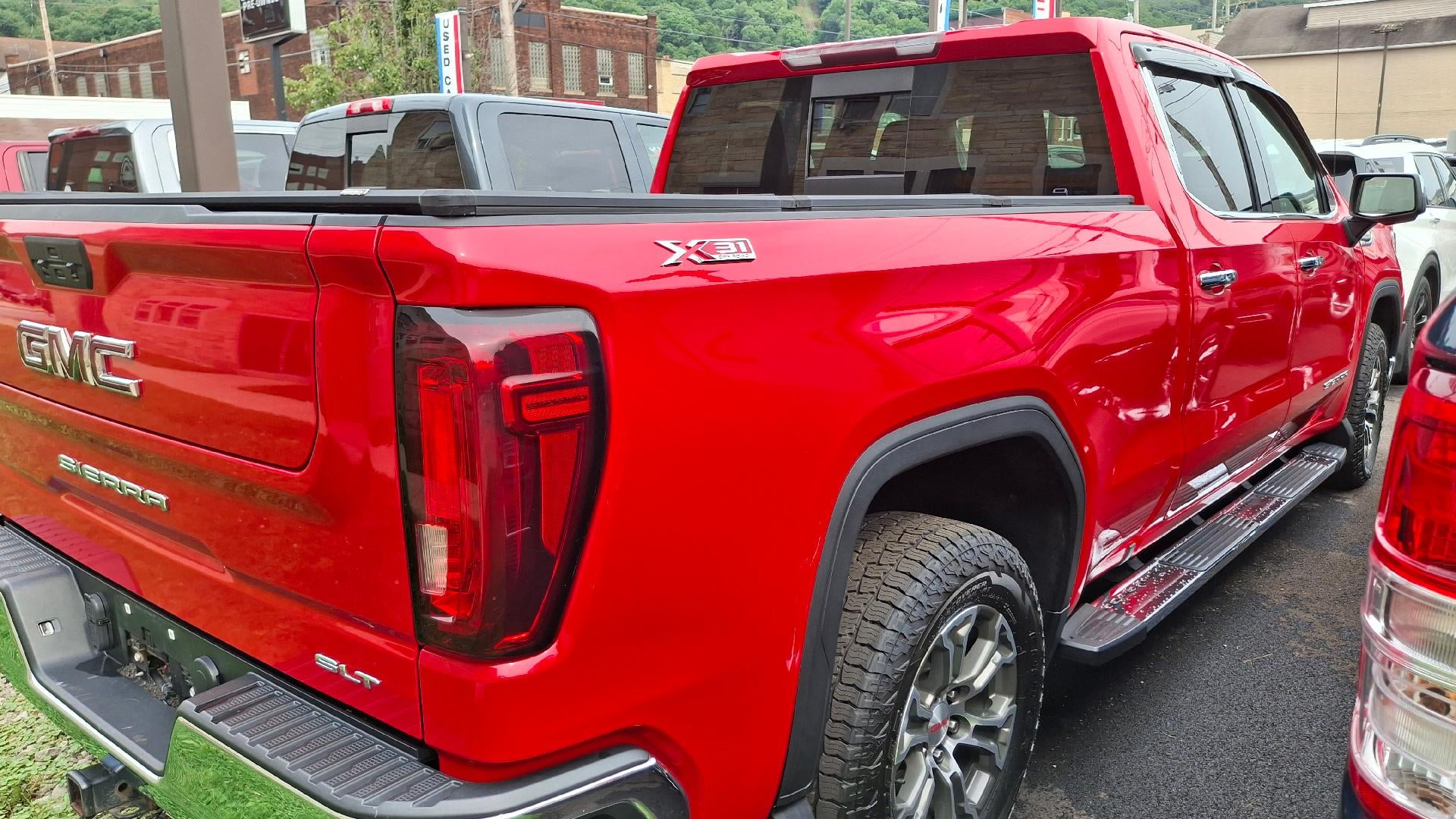 2021 GMC Sierra 1500 SLT