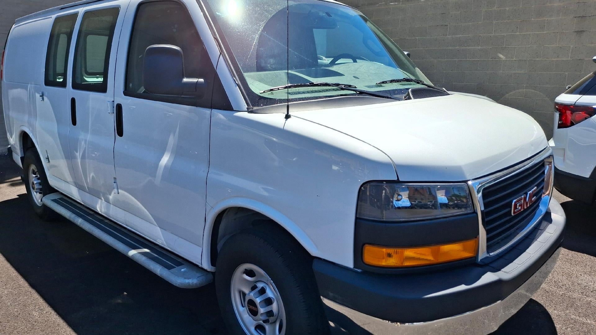 2024 GMC Savana 2500's photo