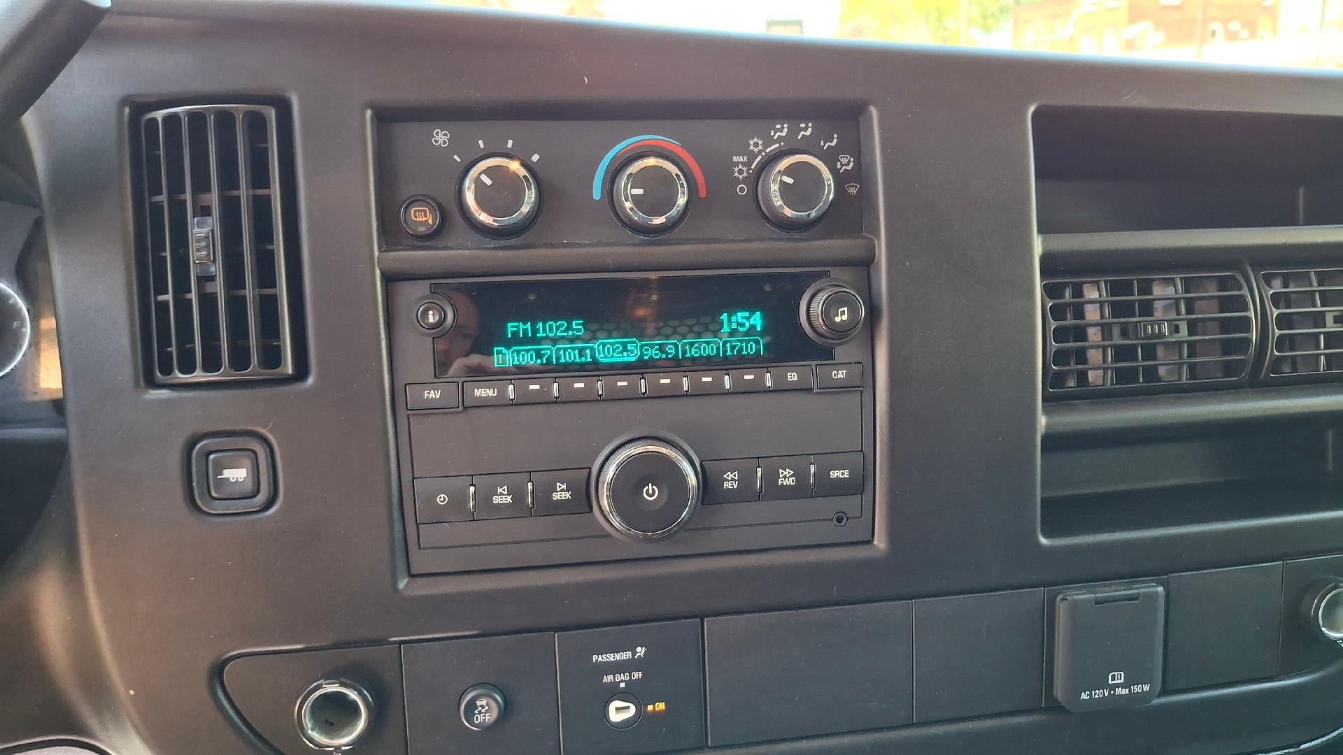 2024 GMC Savana Cargo 2500 Work Van