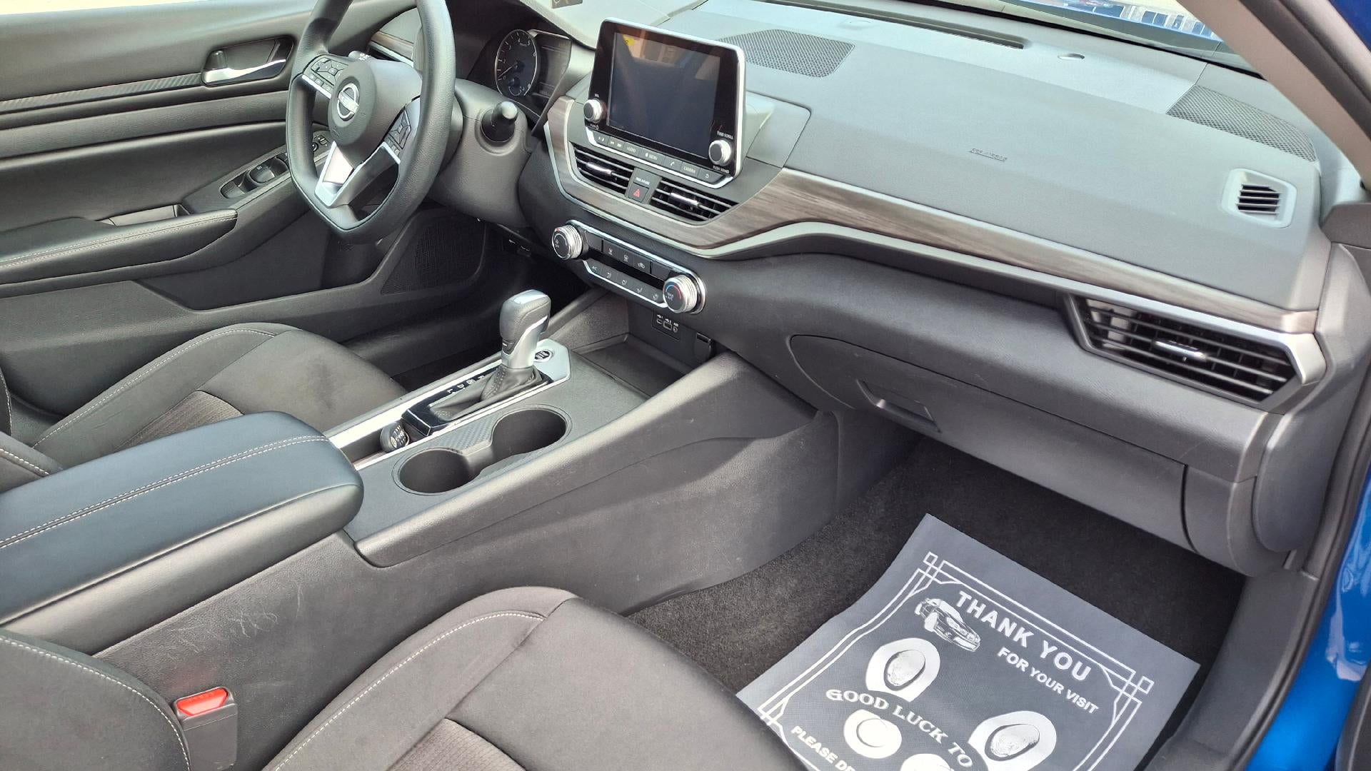2025 Nissan Altima SV FWD