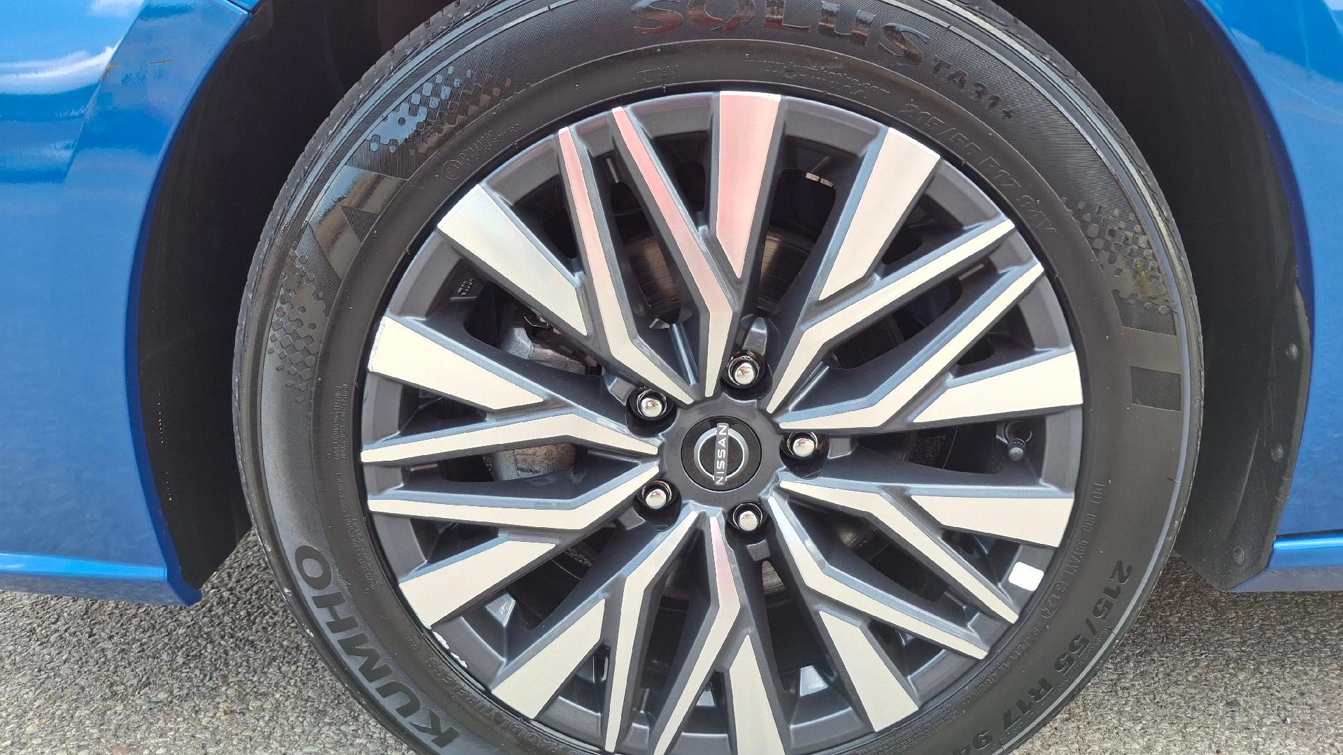 2025 Nissan Altima SV FWD