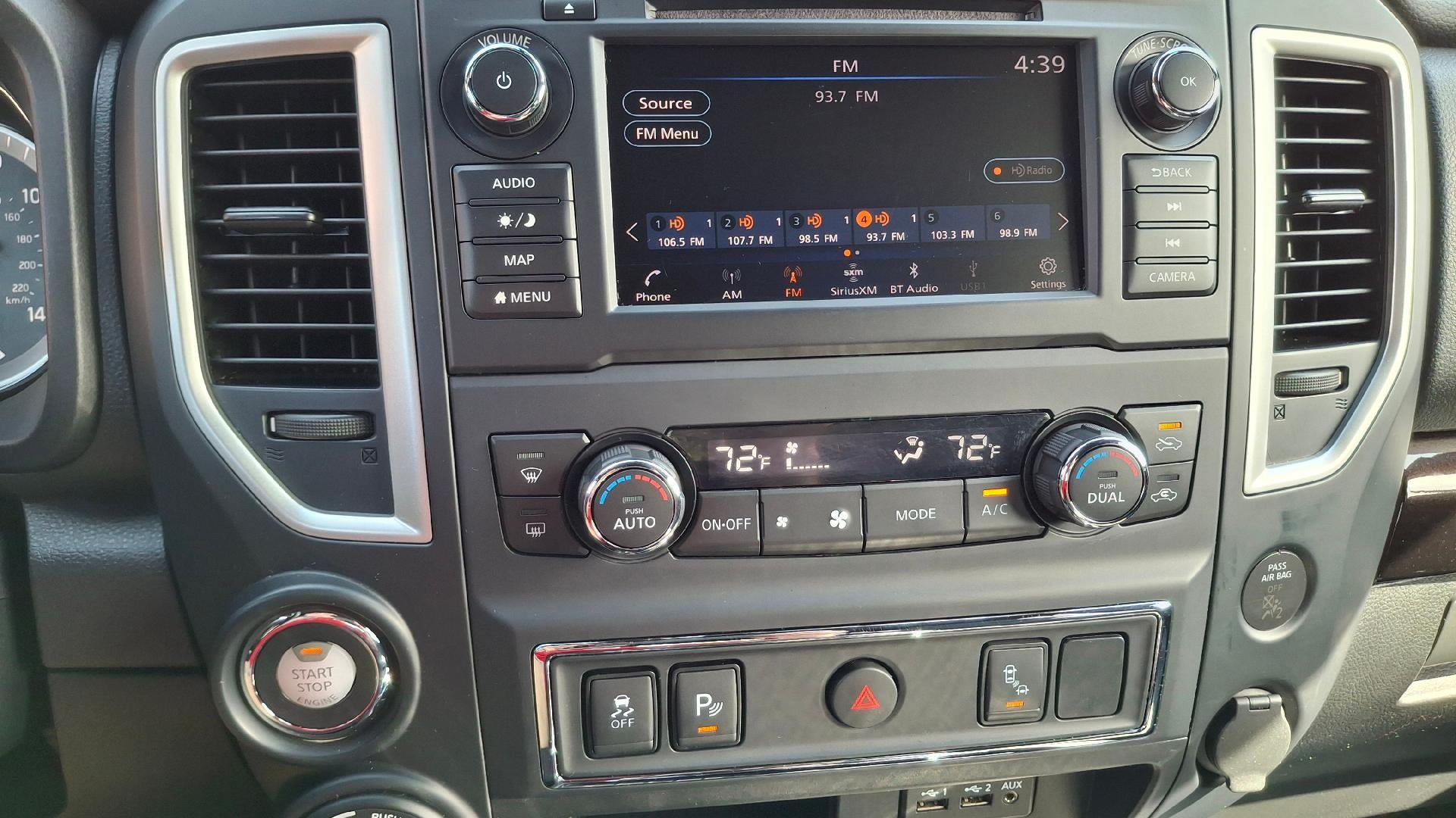 2019 Nissan TITAN SV