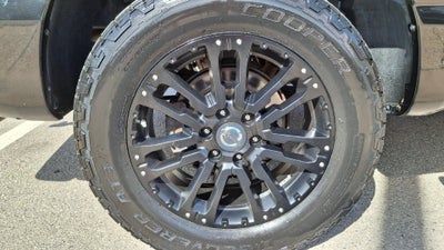 2019 Nissan TITAN SV