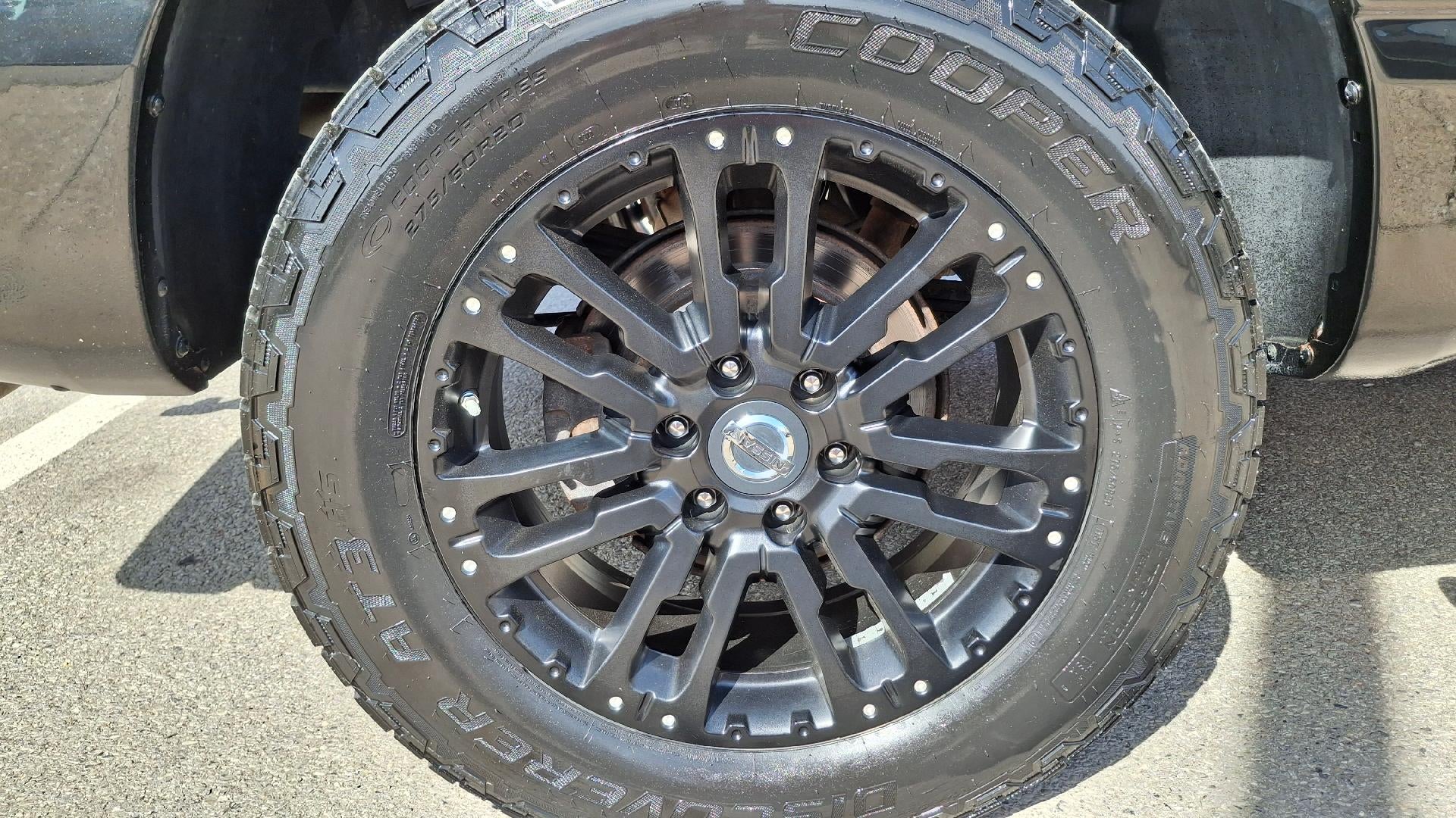 2019 Nissan TITAN SV